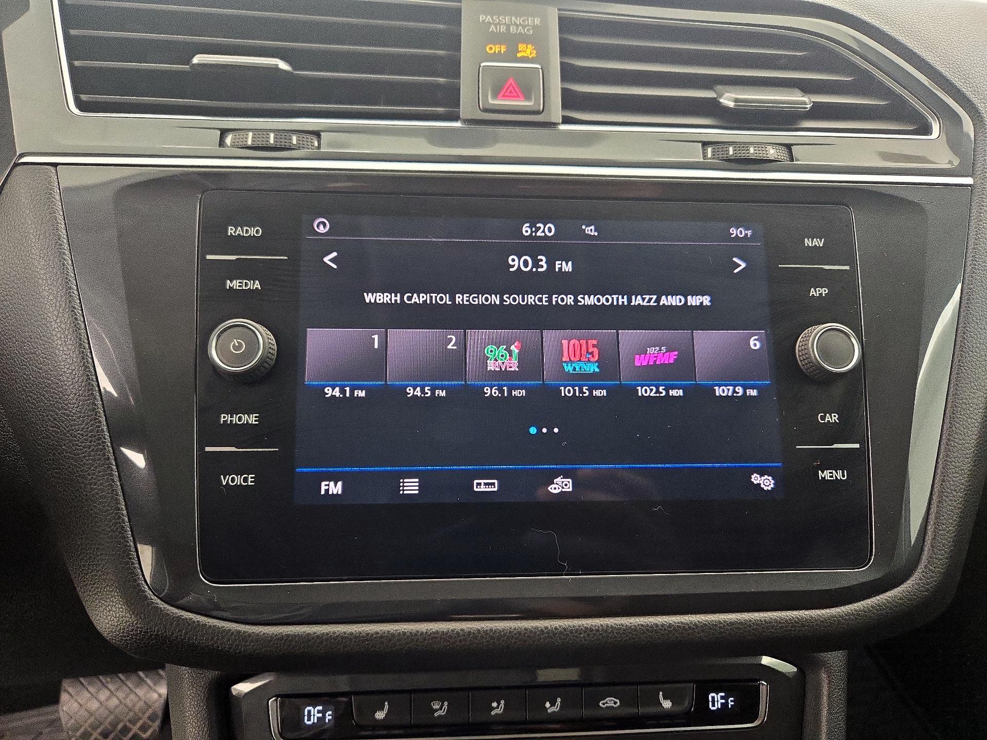 Thumbnail: 2018 Volkswagen Tiguan - 16