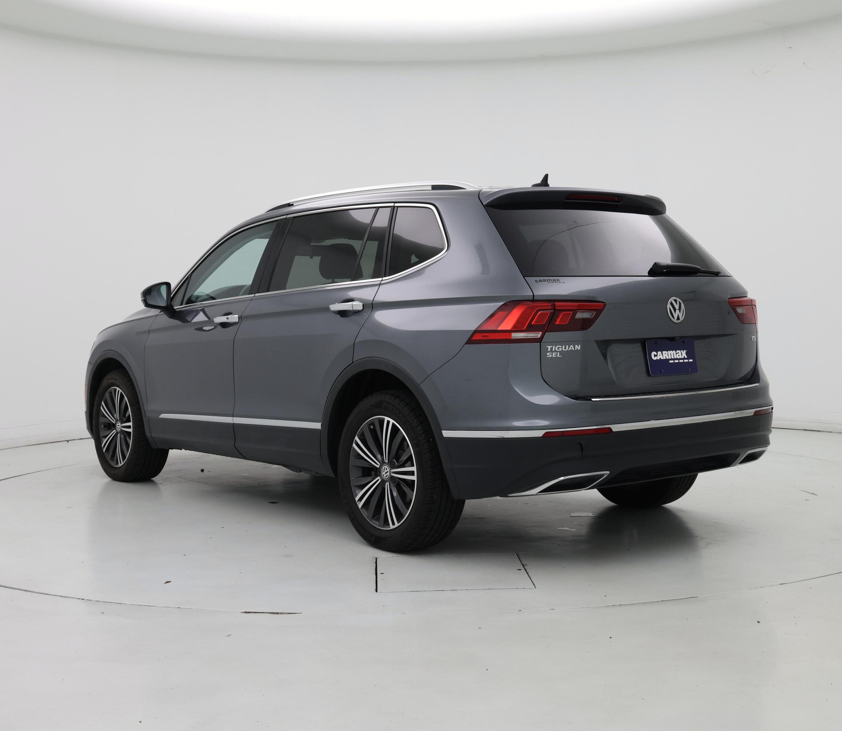 Thumbnail: 2018 Volkswagen Tiguan - 2