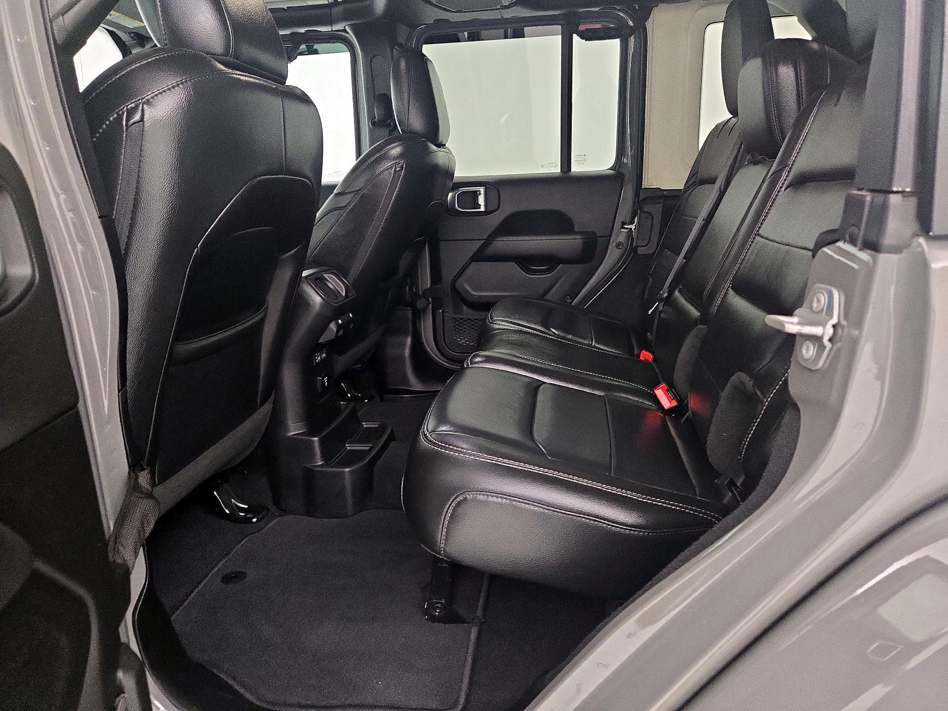 Thumbnail: 2022 Jeep Wrangler - 20