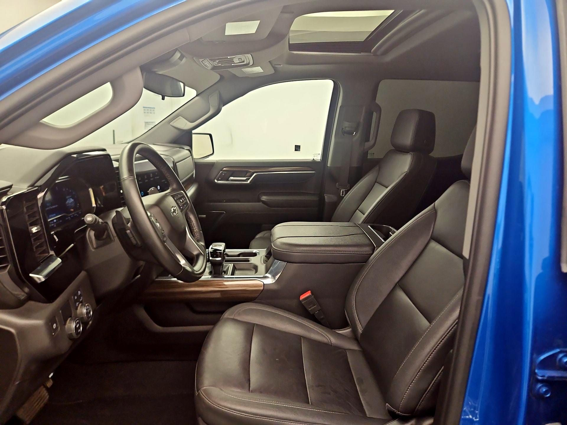Thumbnail: 2023 Chevrolet Silverado 1500 - 11