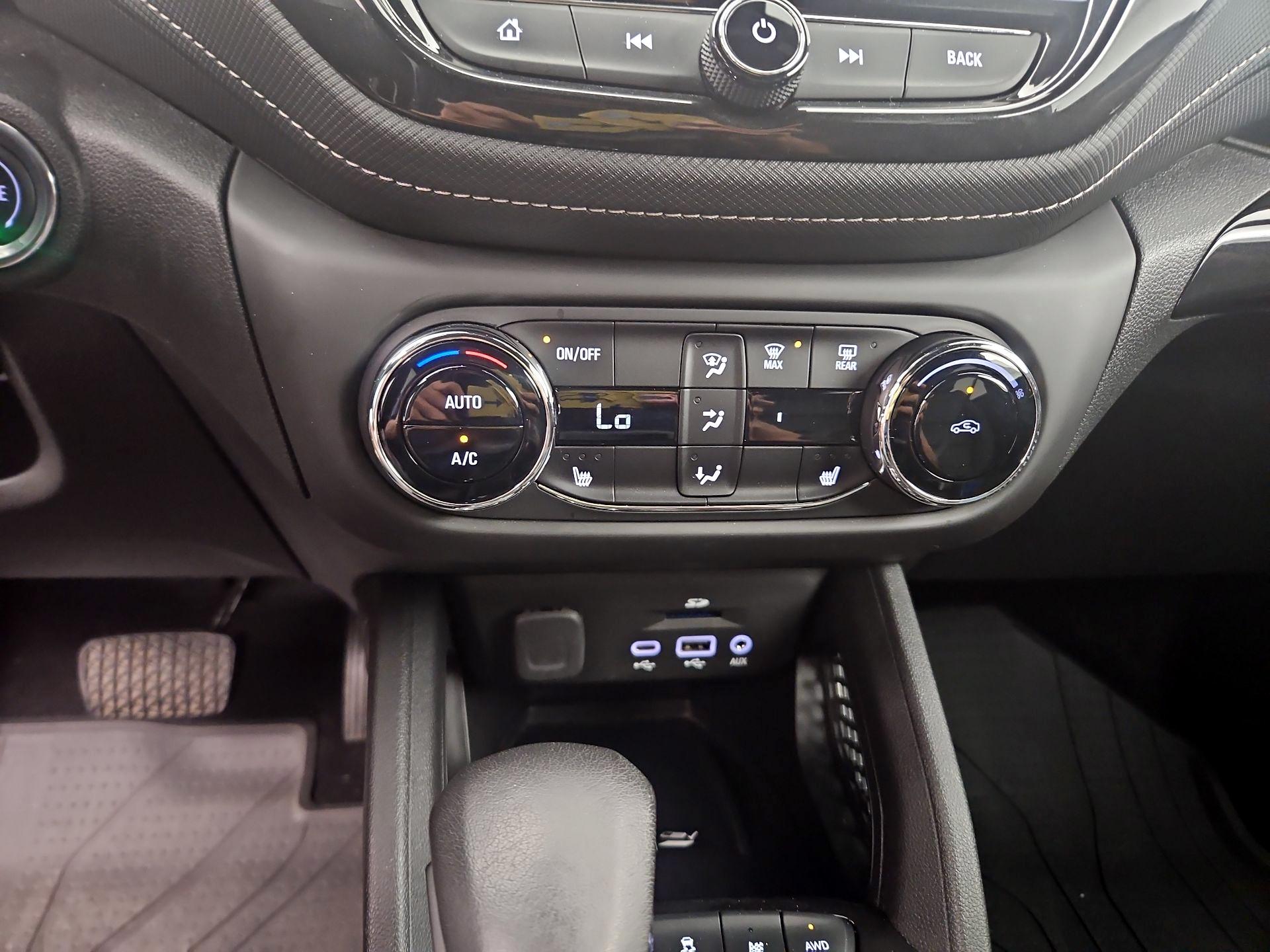 Thumbnail: 2023 Chevrolet TrailBlazer - 16