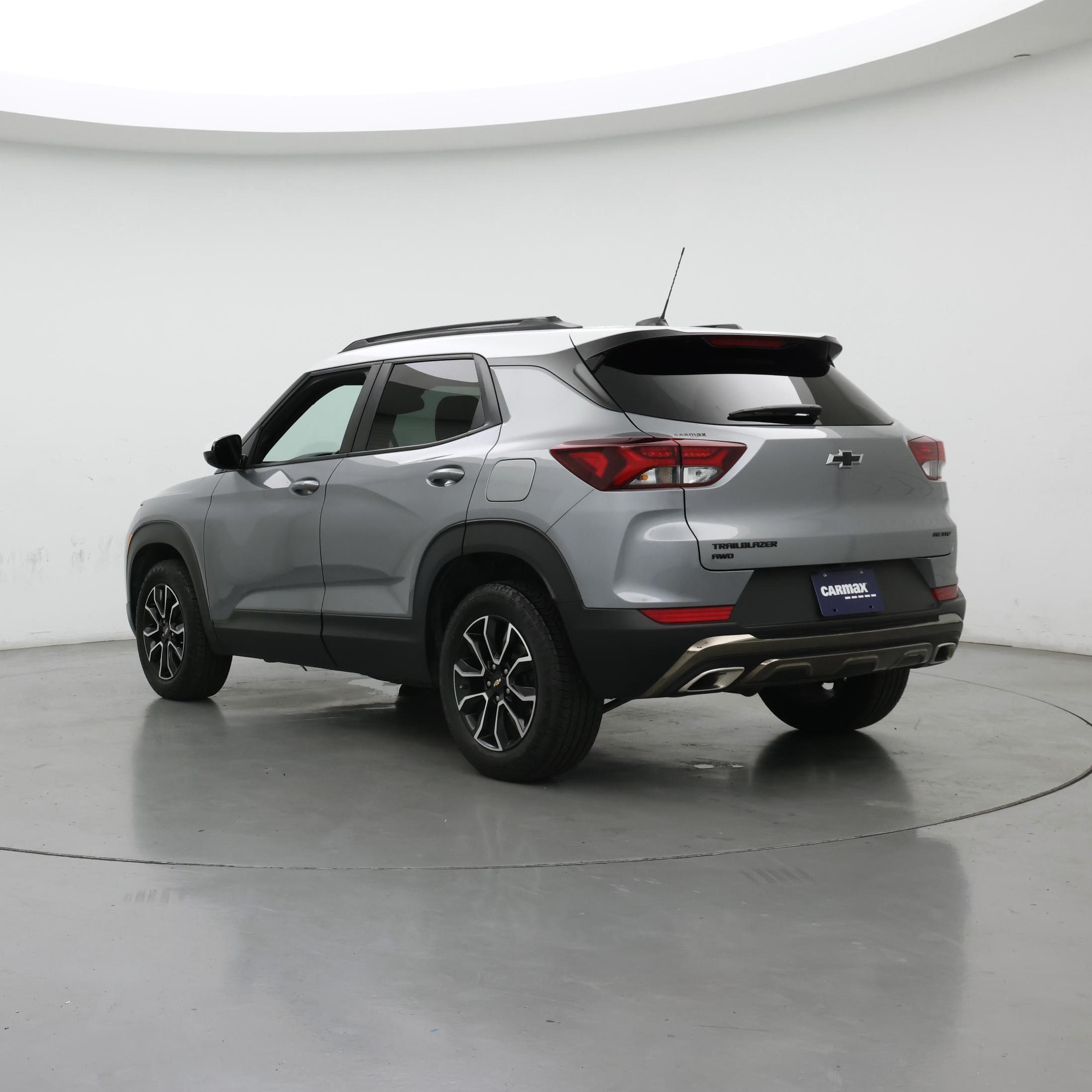 Thumbnail: 2023 Chevrolet TrailBlazer - 2