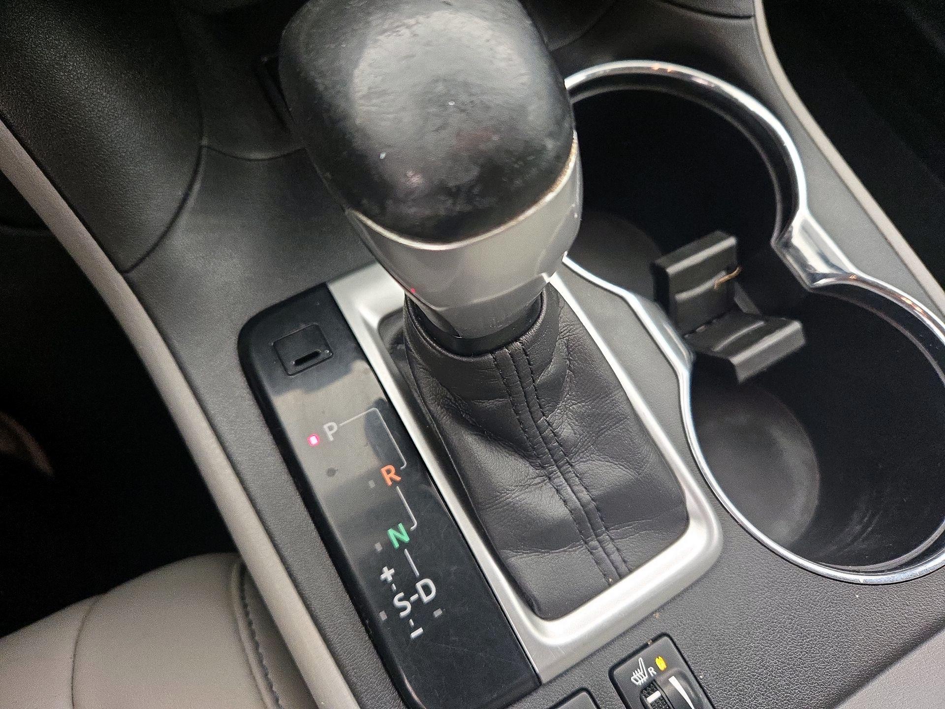 Thumbnail: 2015 Toyota Highlander - 18
