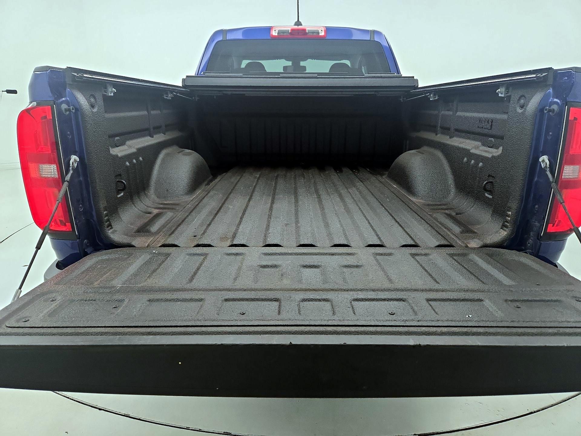 Thumbnail: 2016 Chevrolet Colorado - 20
