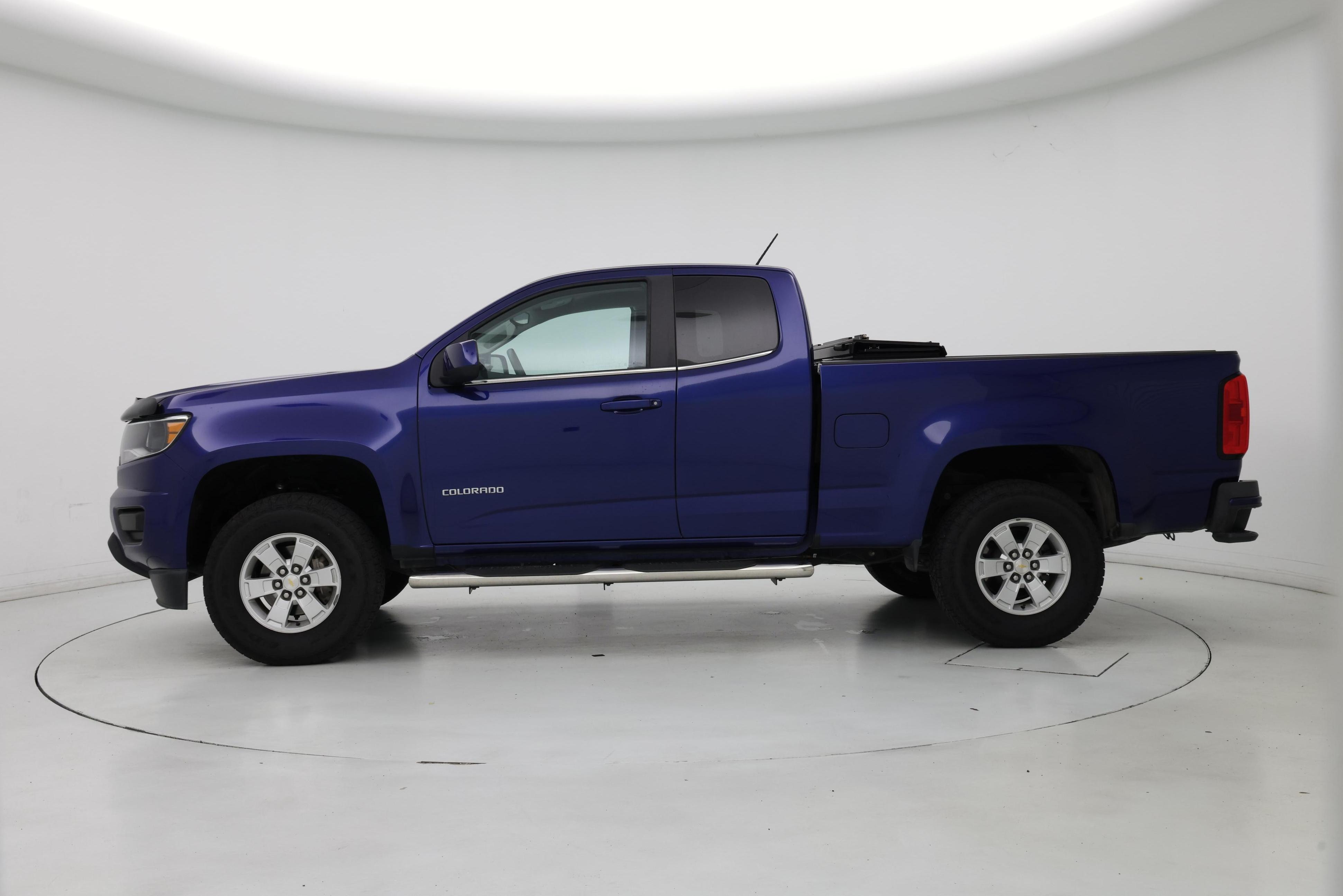 Thumbnail: 2016 Chevrolet Colorado - 3