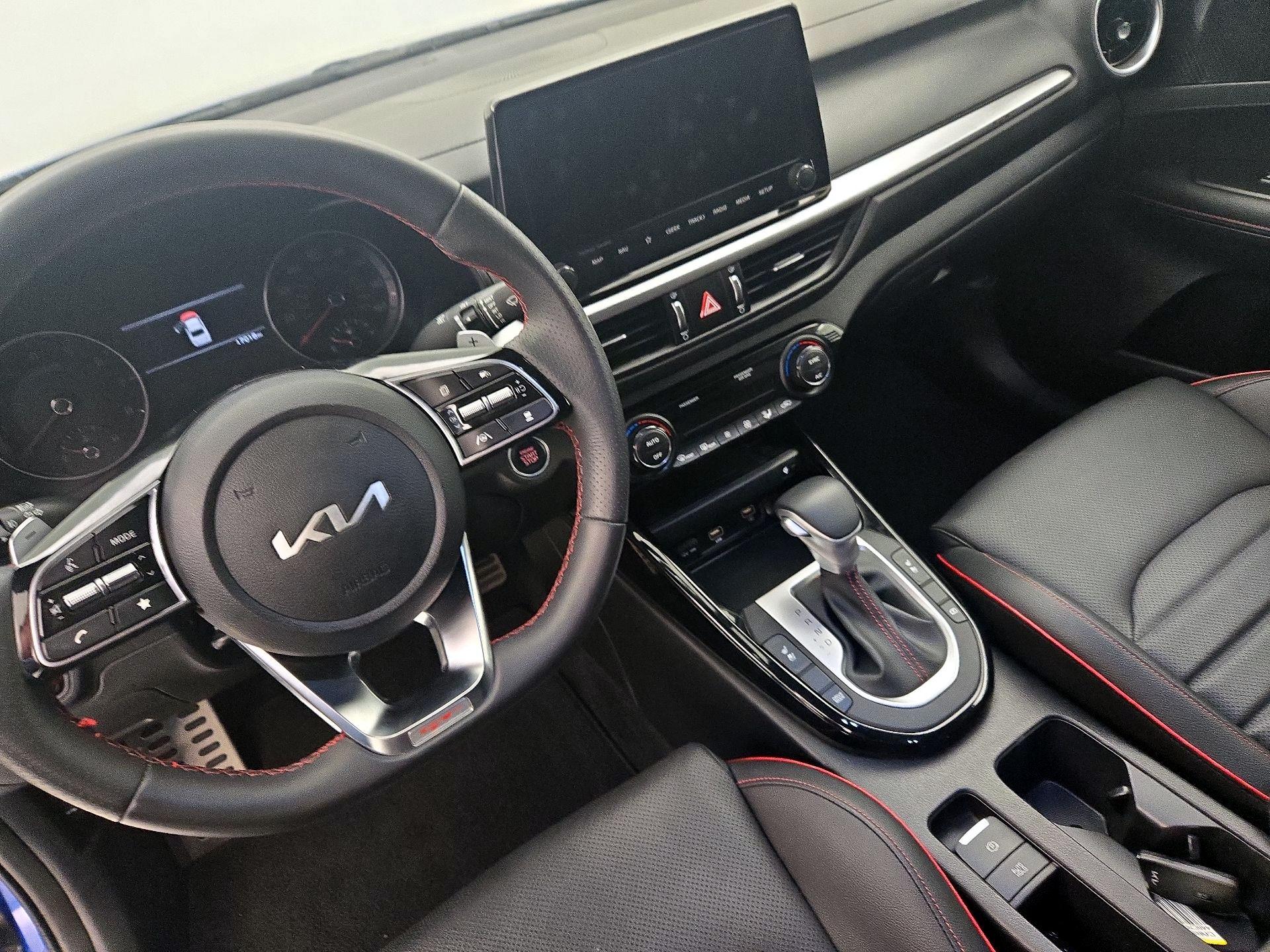 Thumbnail: 2024 Kia Forte - 9