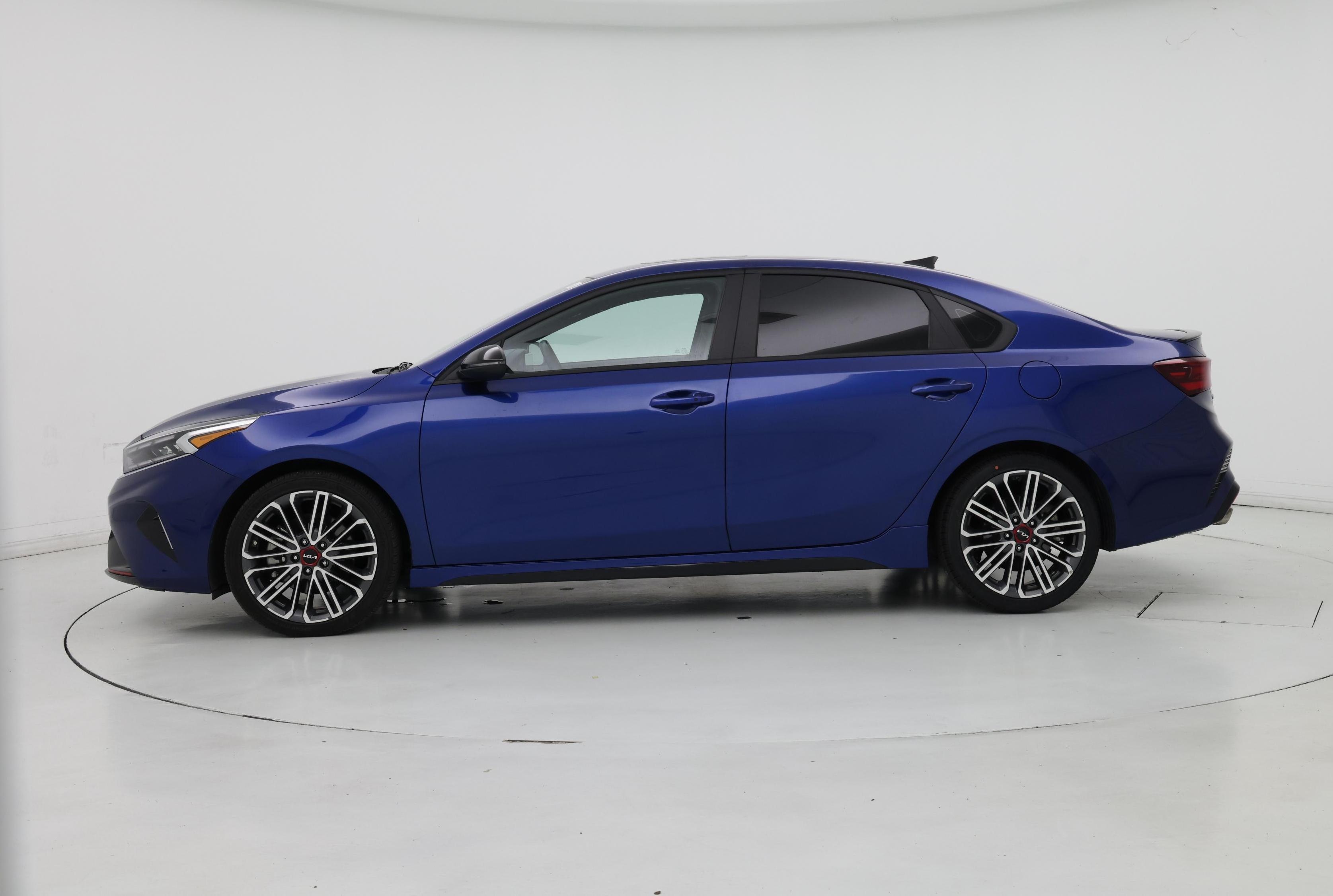 Thumbnail: 2024 Kia Forte - 3