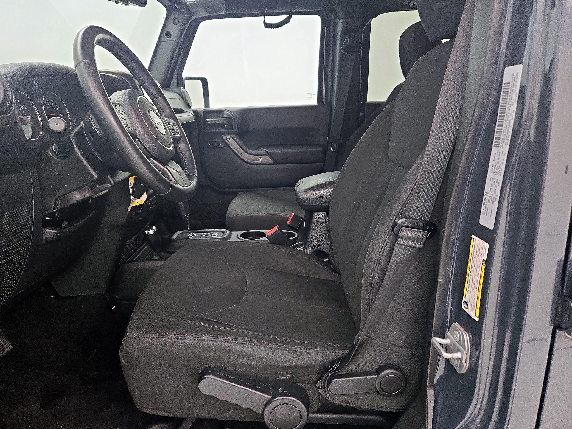 Thumbnail: 2017 Jeep Wrangler - 11