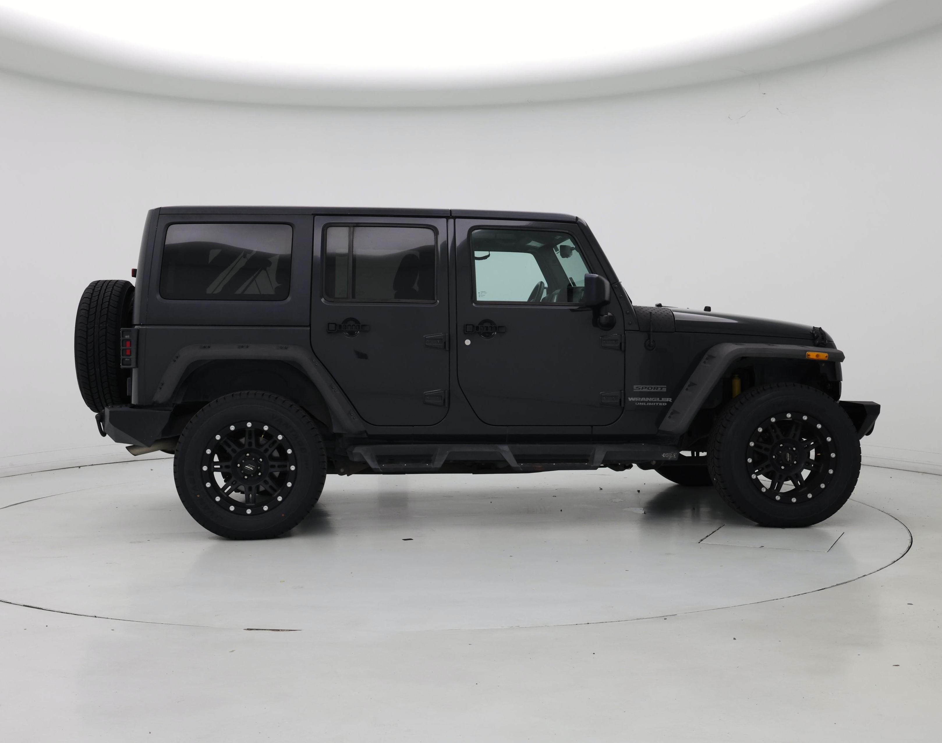 Thumbnail: 2017 Jeep Wrangler - 7