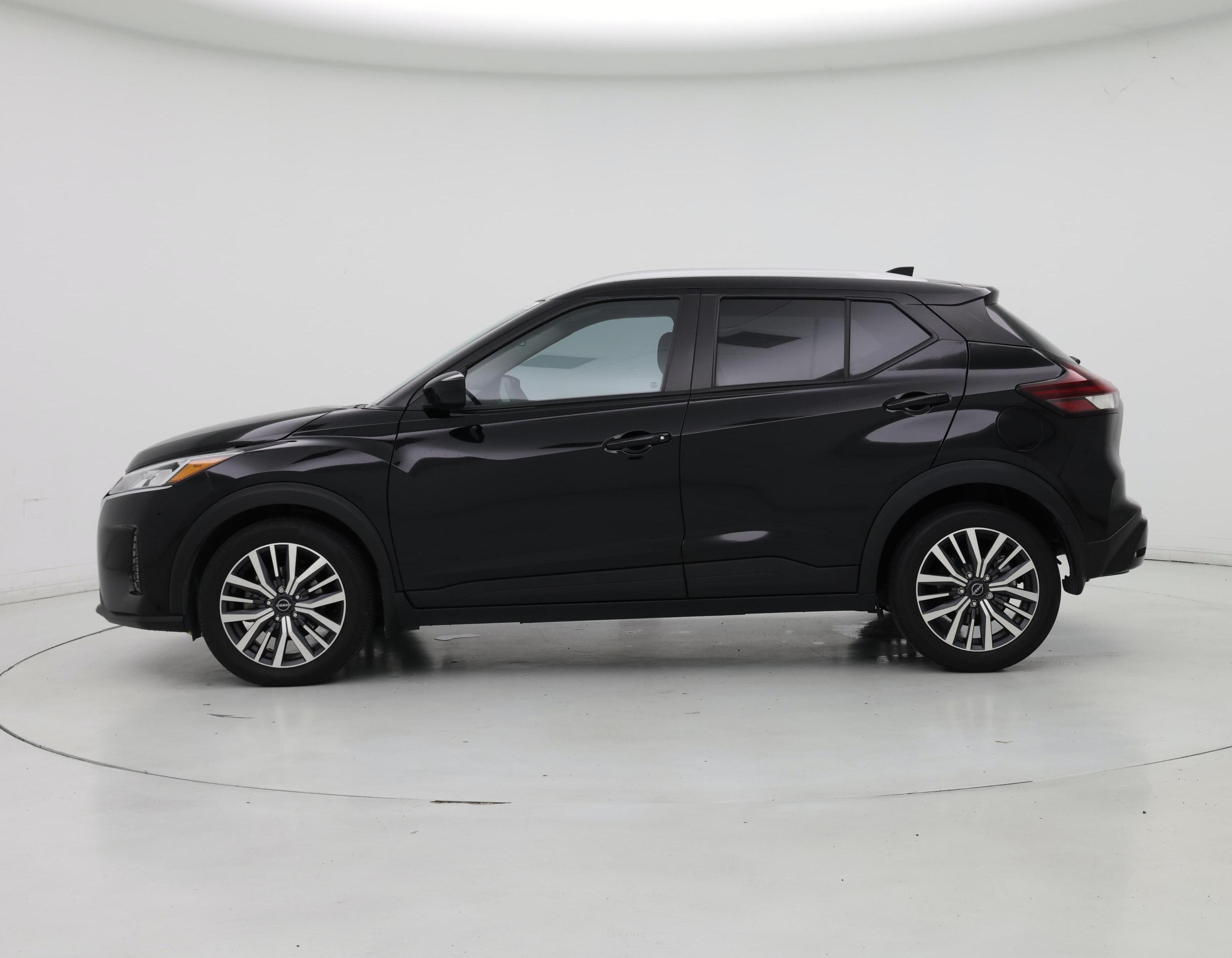 Thumbnail: 2023 Nissan Kicks - 3