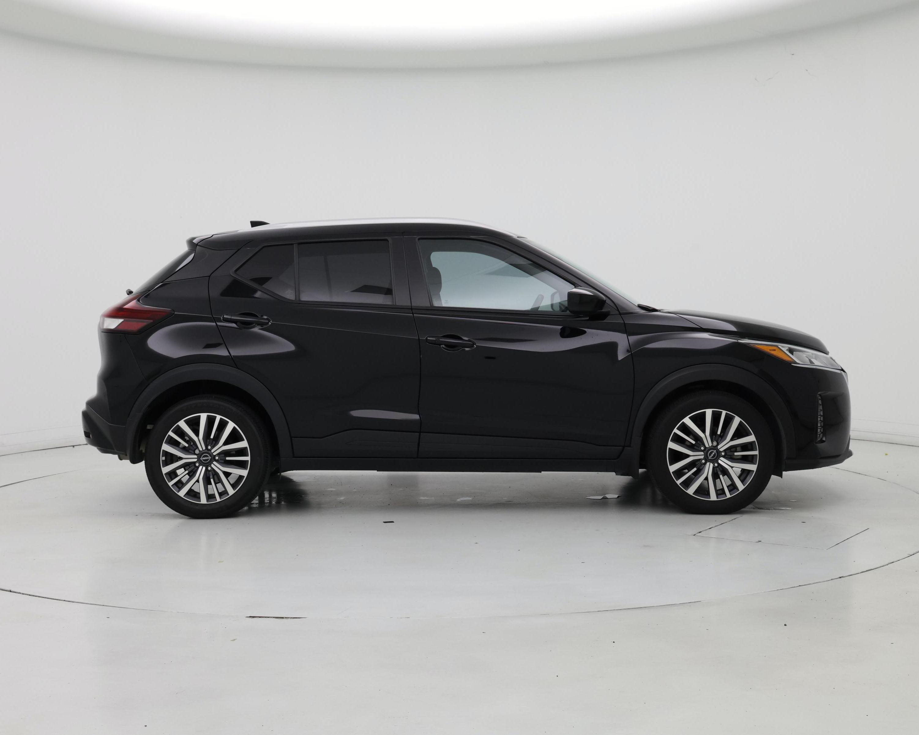 Thumbnail: 2023 Nissan Kicks - 7