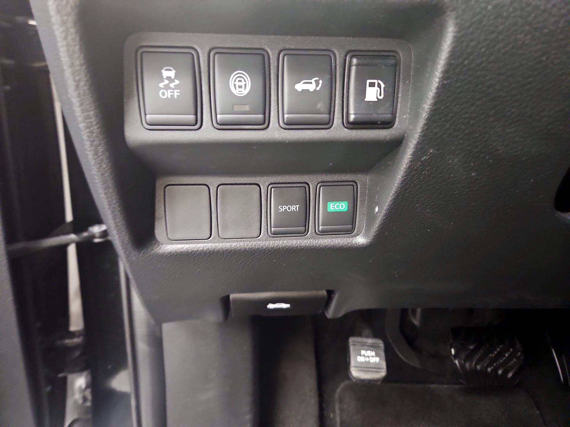 Thumbnail: 2020 Nissan Rogue - 13