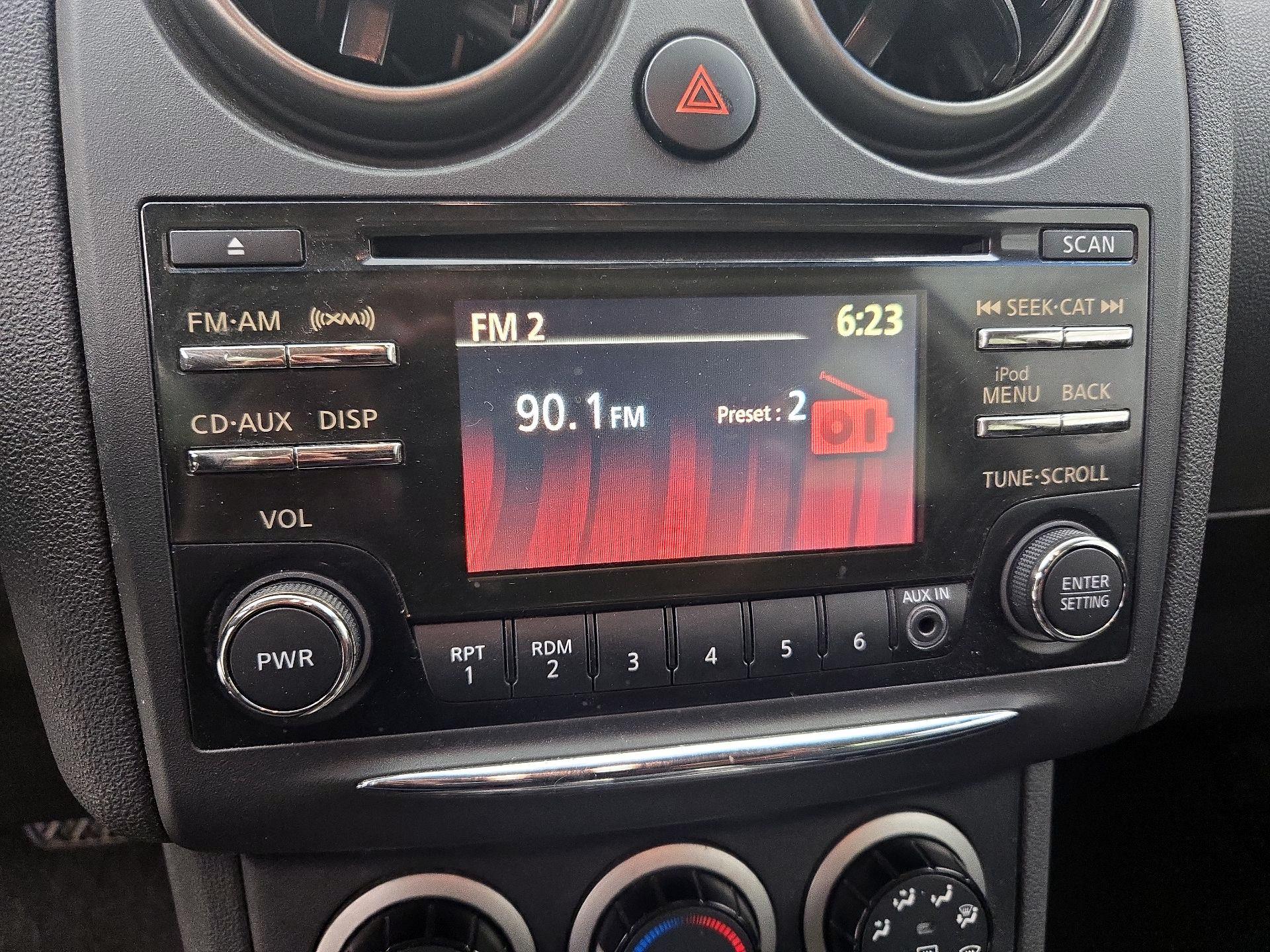 Thumbnail: 2015 Nissan Rogue - 15