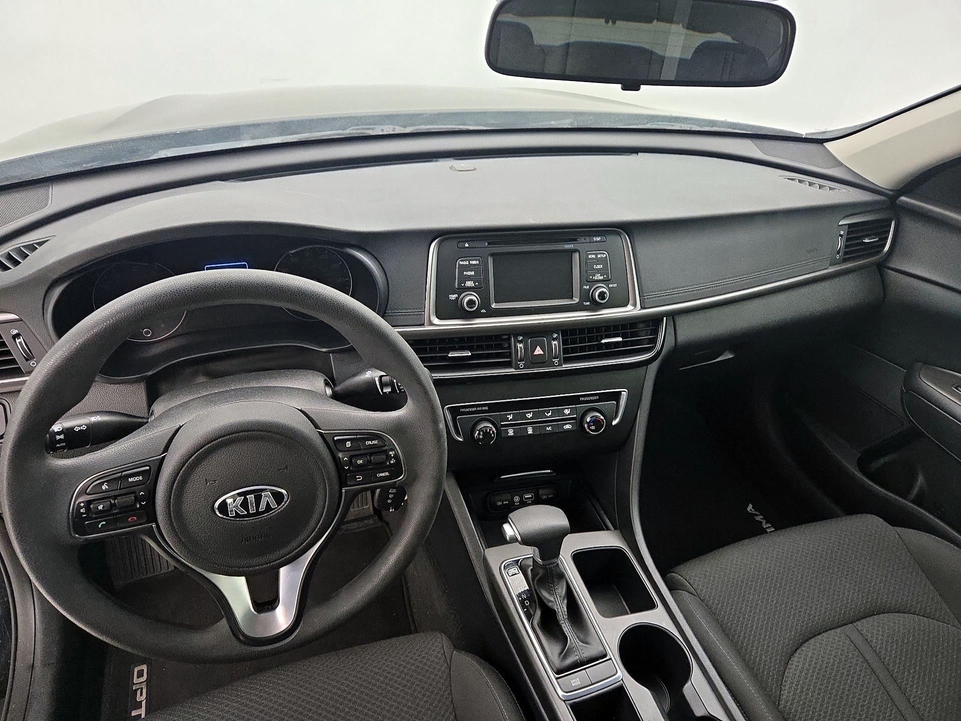Thumbnail: 2017 Kia Optima - 9