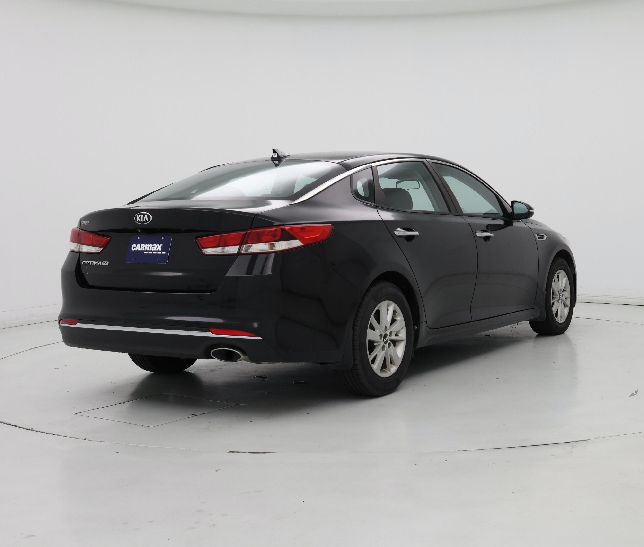 Thumbnail: 2017 Kia Optima - 8