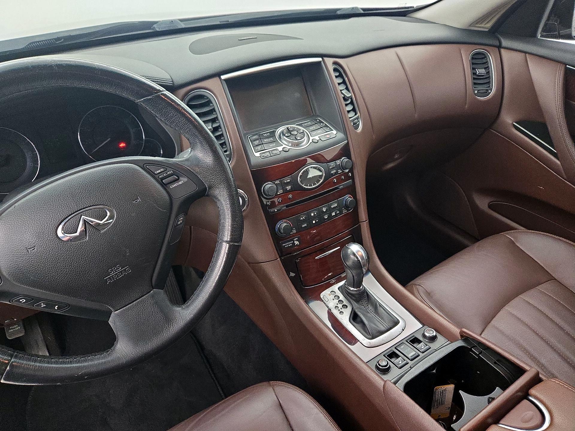 Thumbnail: 2016 INFINITI QX50 - 9