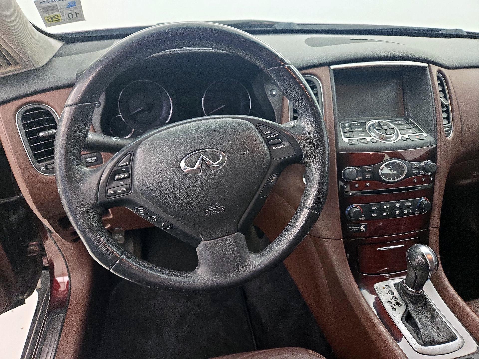 Thumbnail: 2016 INFINITI QX50 - 10
