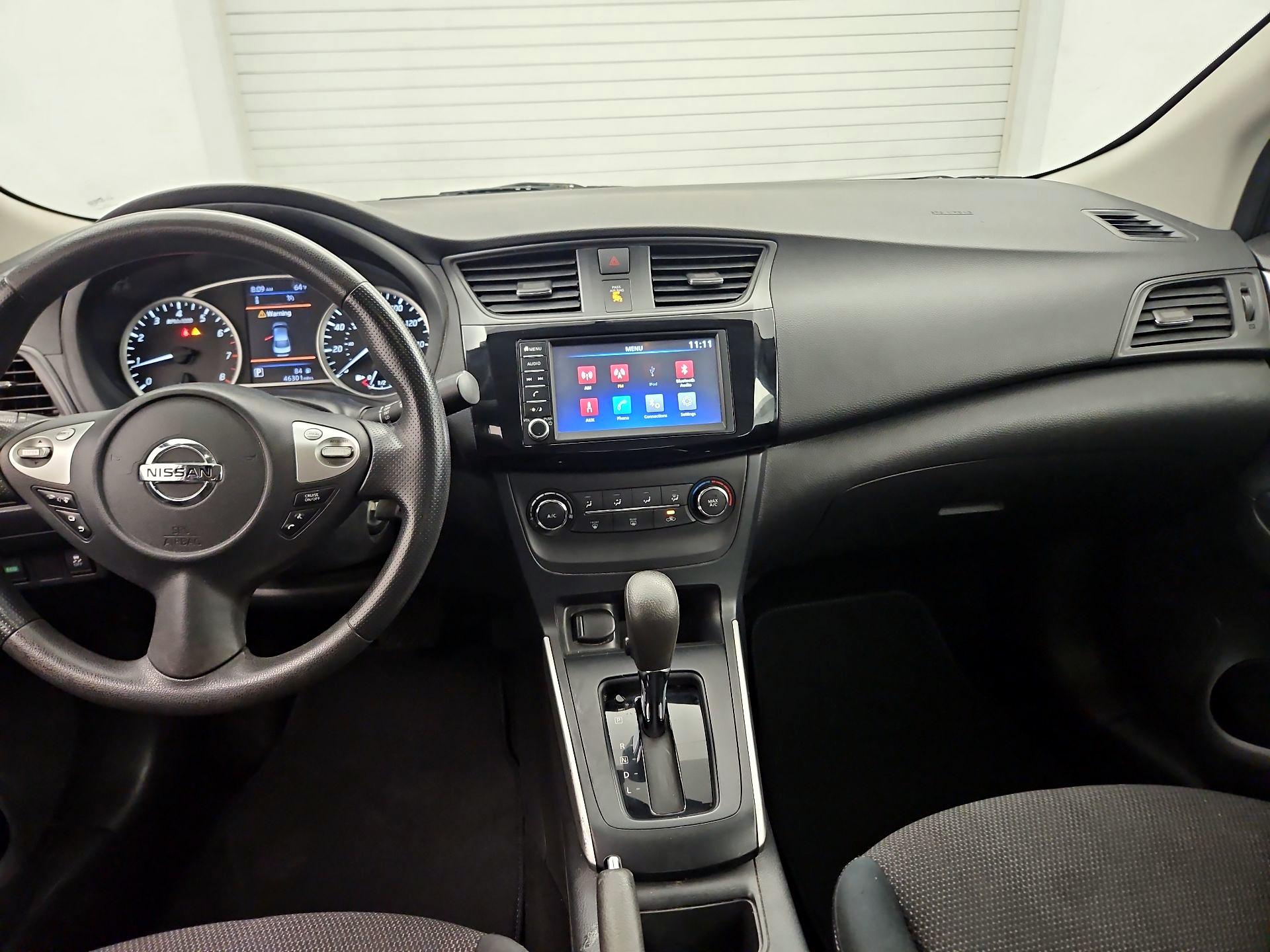 Thumbnail: 2019 Nissan Sentra - 9