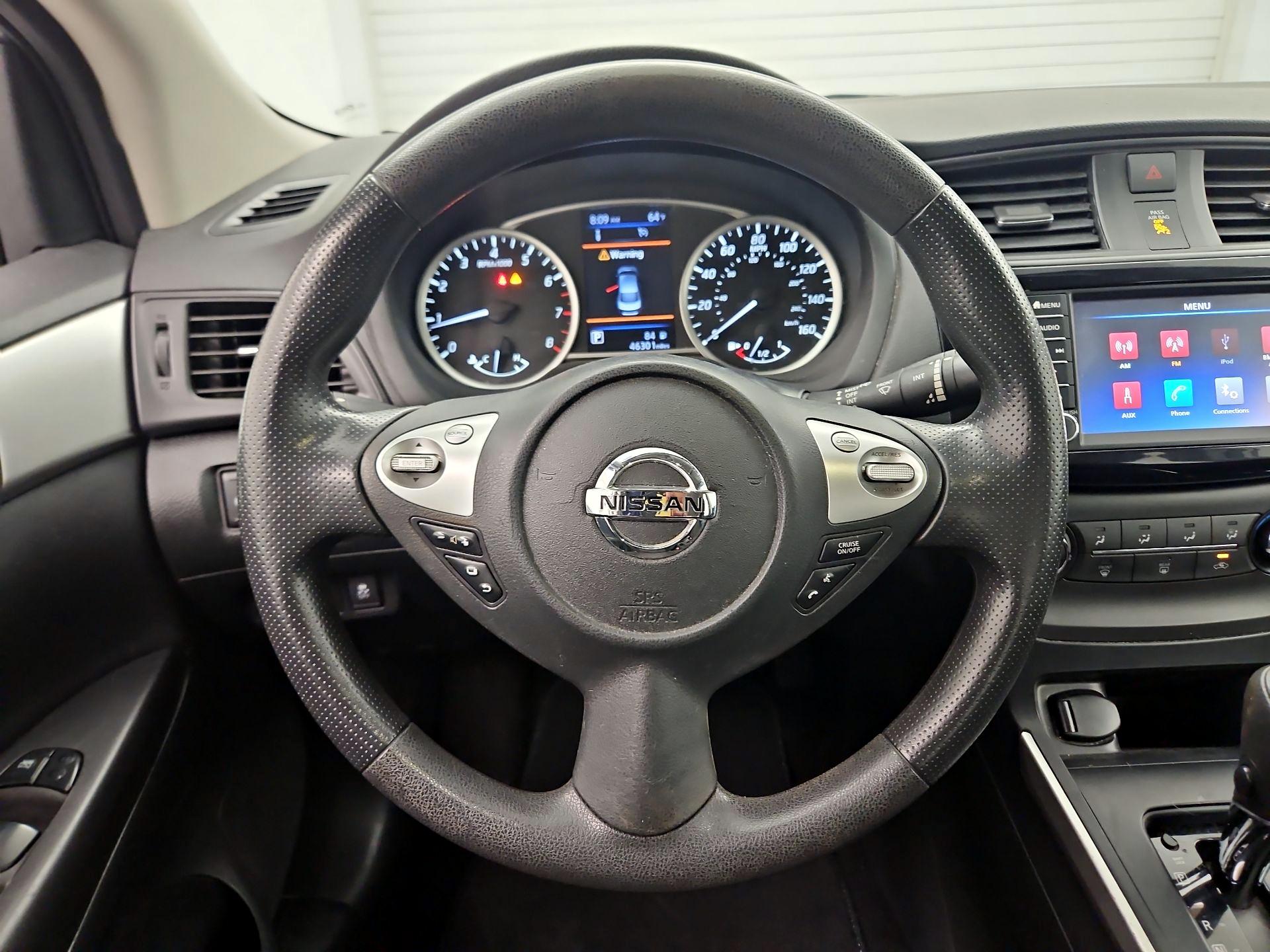 Thumbnail: 2019 Nissan Sentra - 10