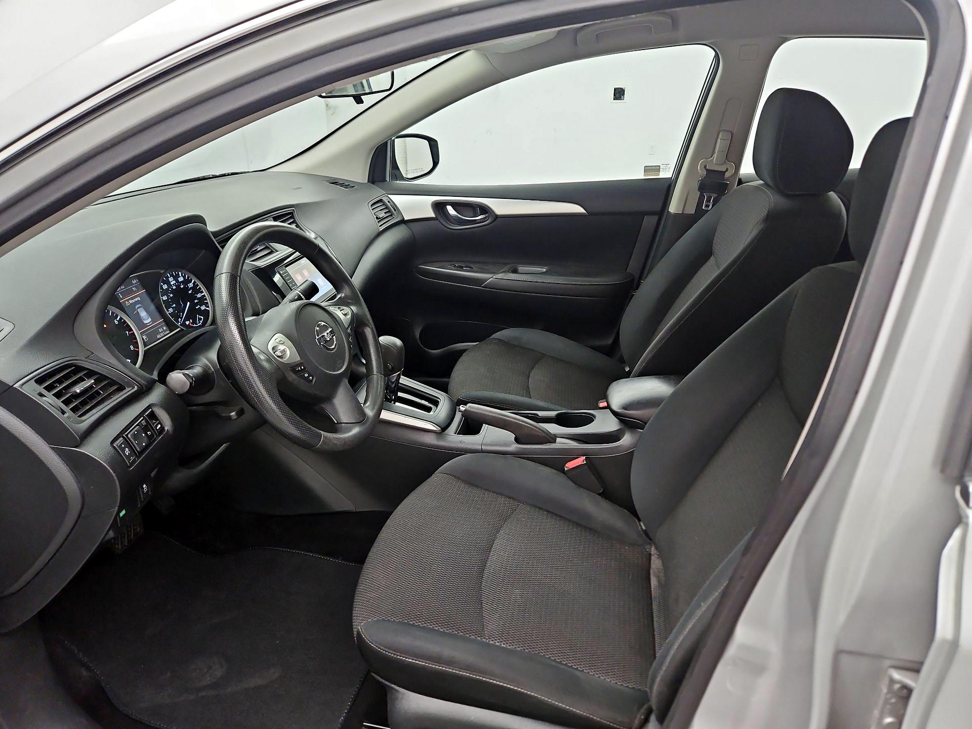 Thumbnail: 2019 Nissan Sentra - 11