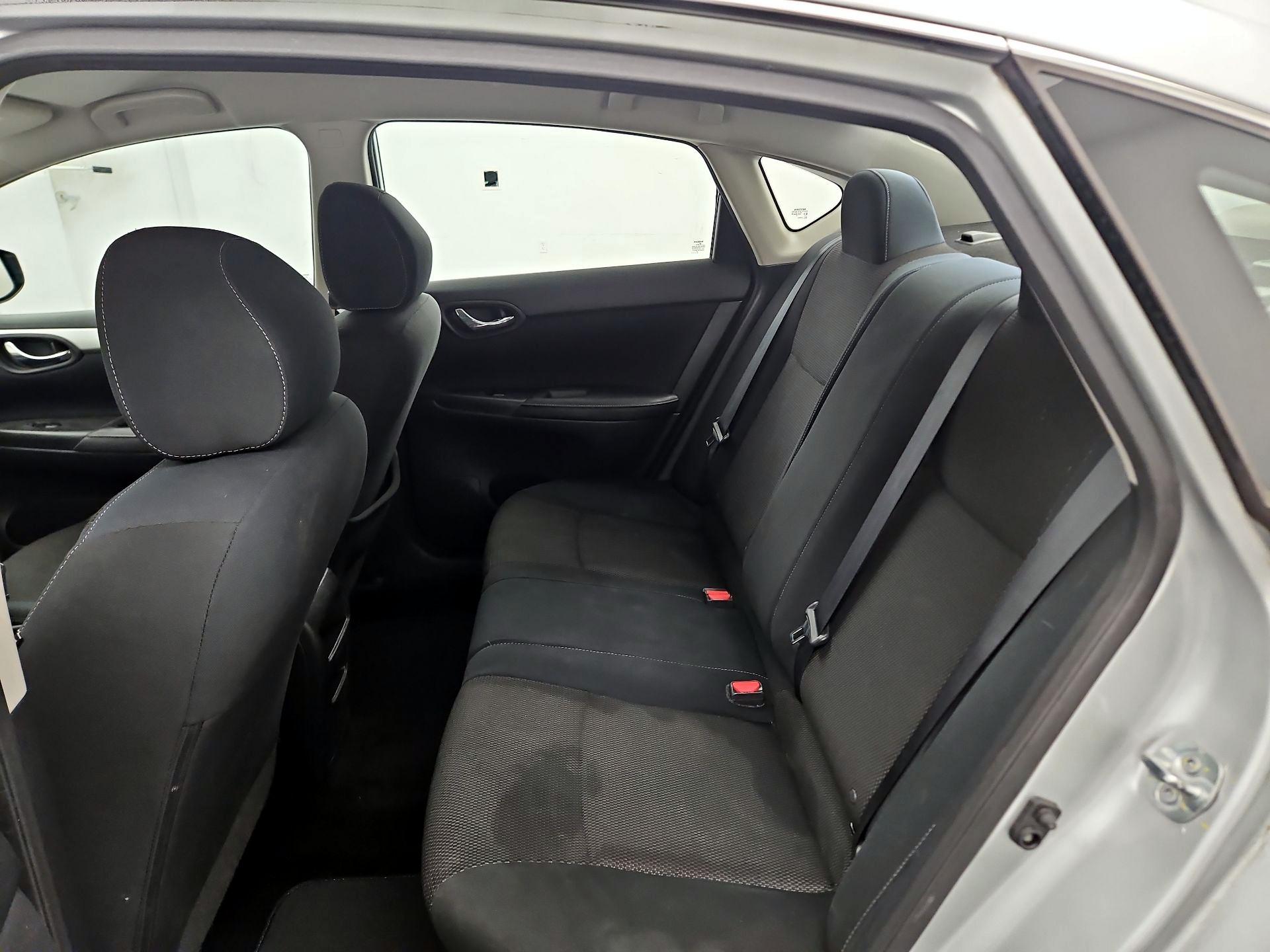 Thumbnail: 2019 Nissan Sentra - 18