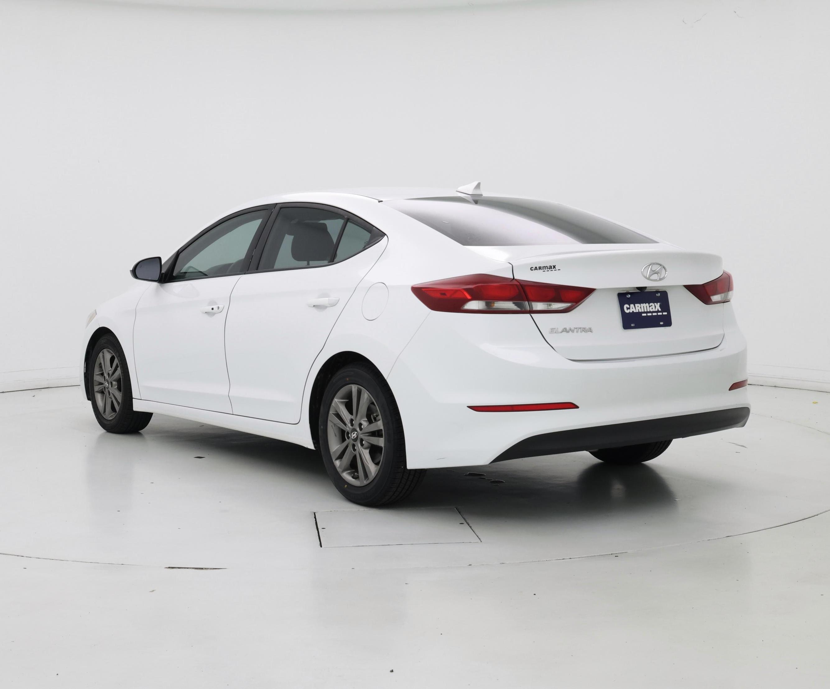 Thumbnail: 2018 Hyundai Elantra - 2