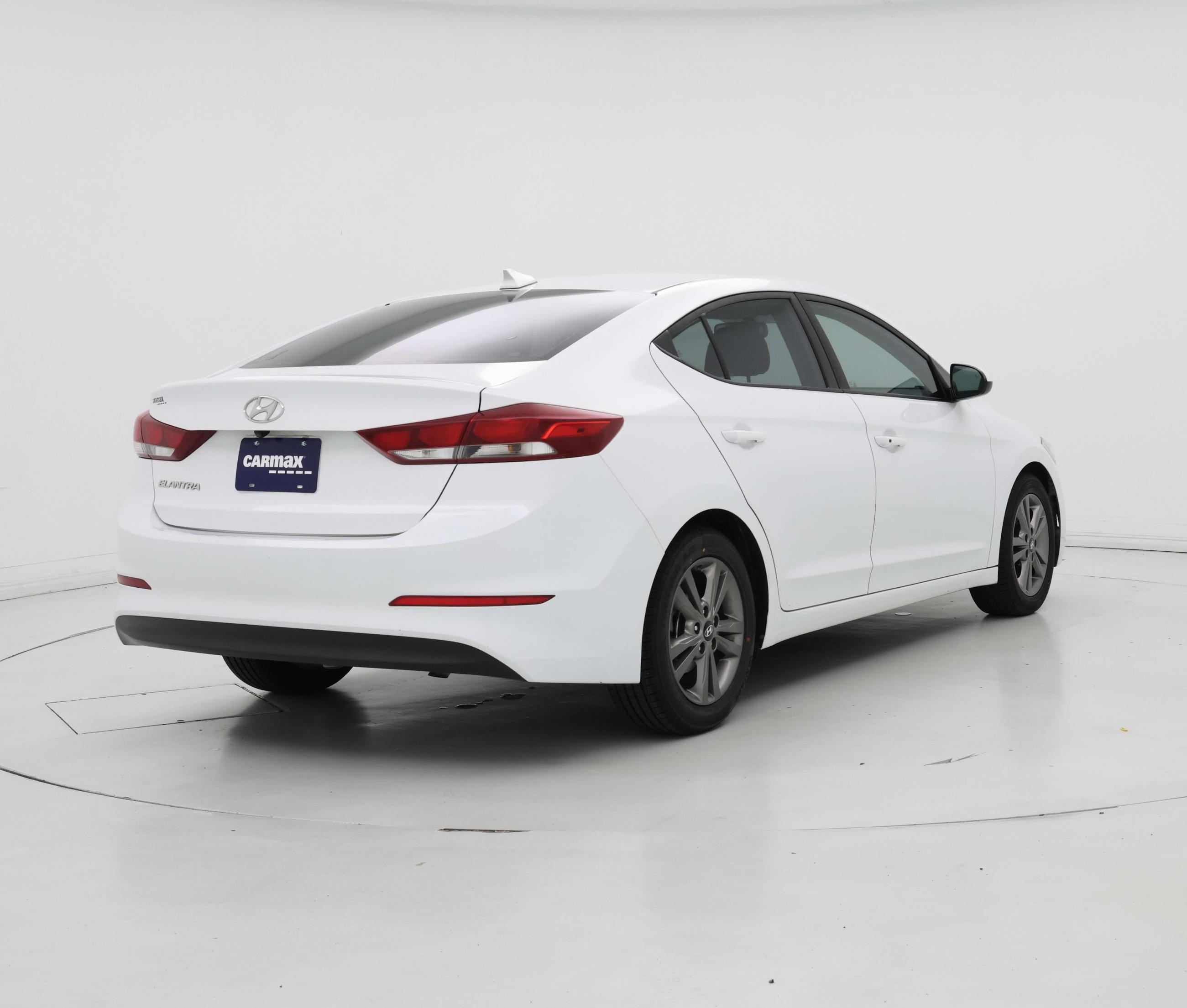 Thumbnail: 2018 Hyundai Elantra - 8