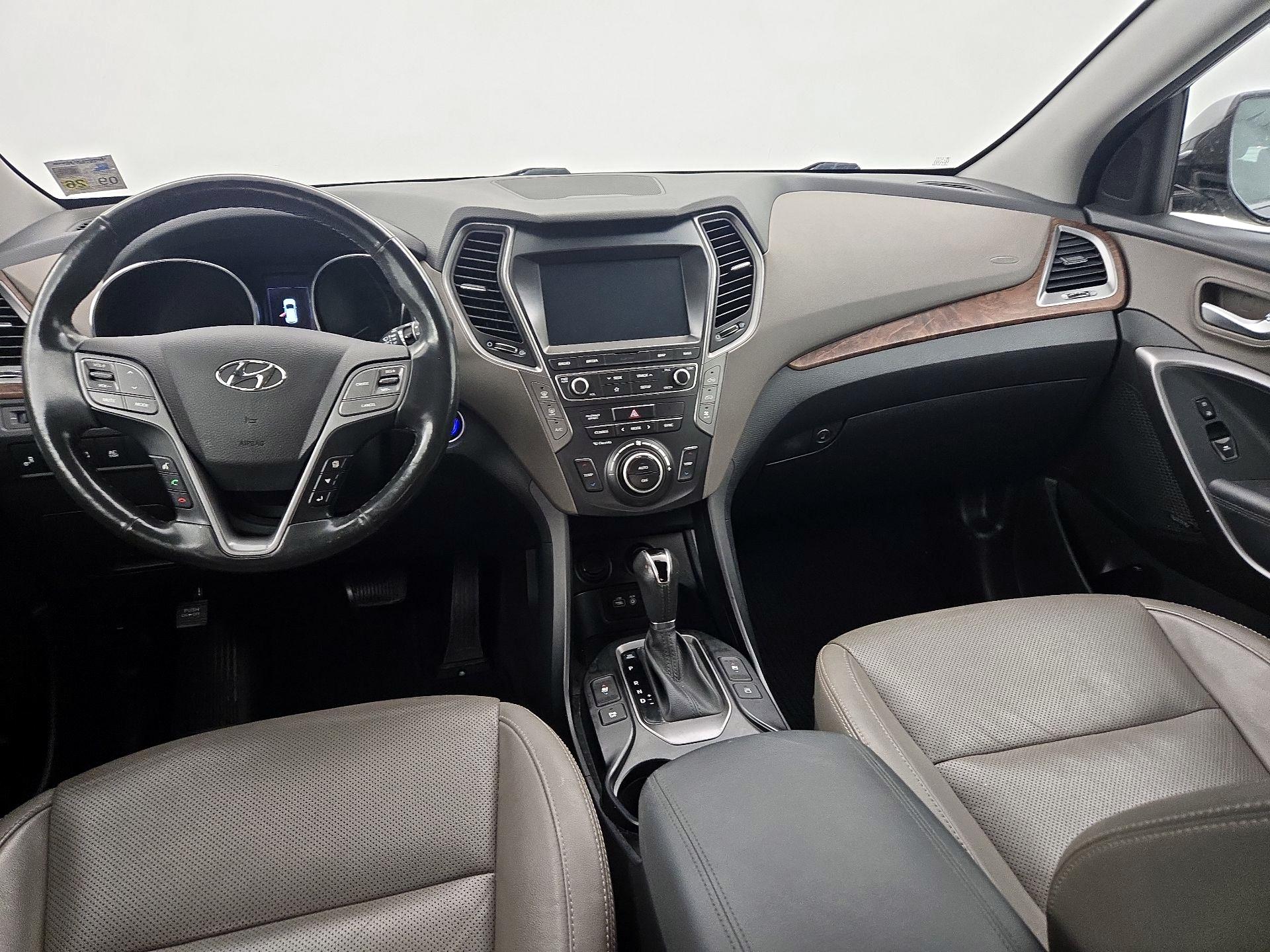 Thumbnail: 2019 Hyundai Santa Fe - 9
