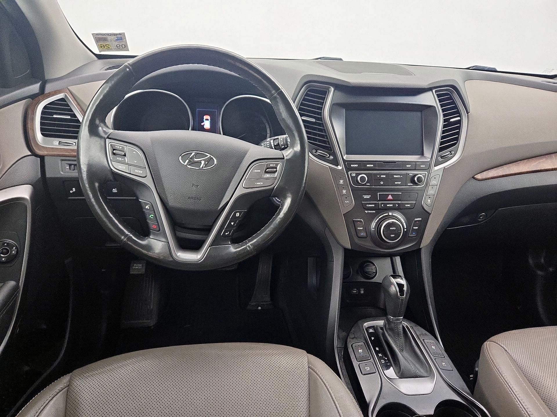 Thumbnail: 2019 Hyundai Santa Fe - 10