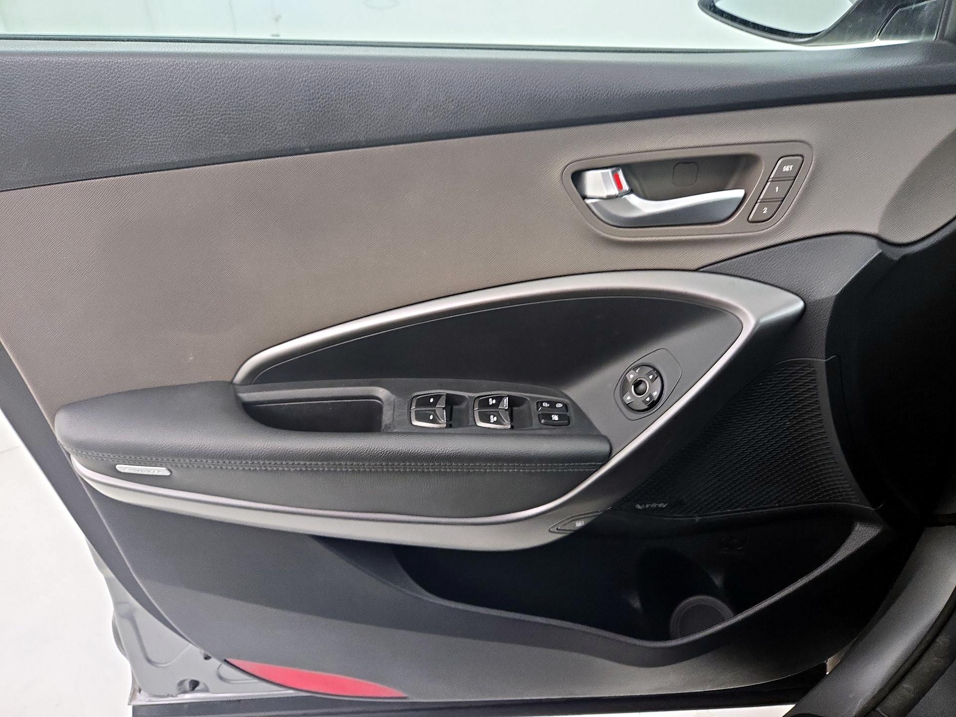 Thumbnail: 2019 Hyundai Santa Fe - 12