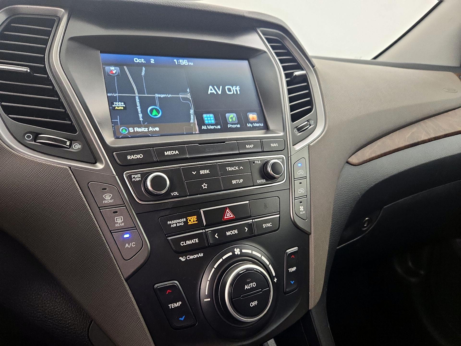 Thumbnail: 2019 Hyundai Santa Fe - 16
