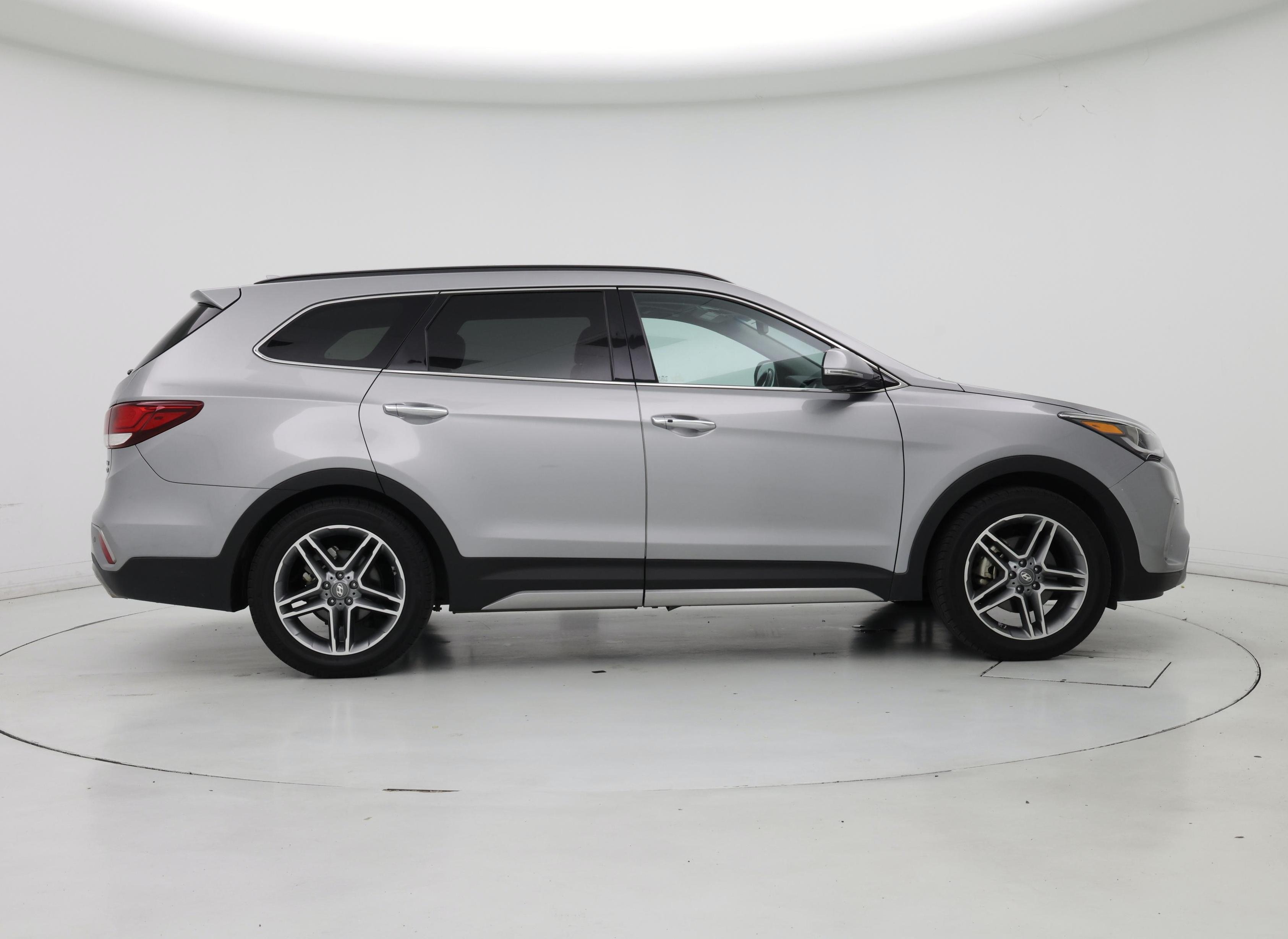 Thumbnail: 2019 Hyundai Santa Fe - 7