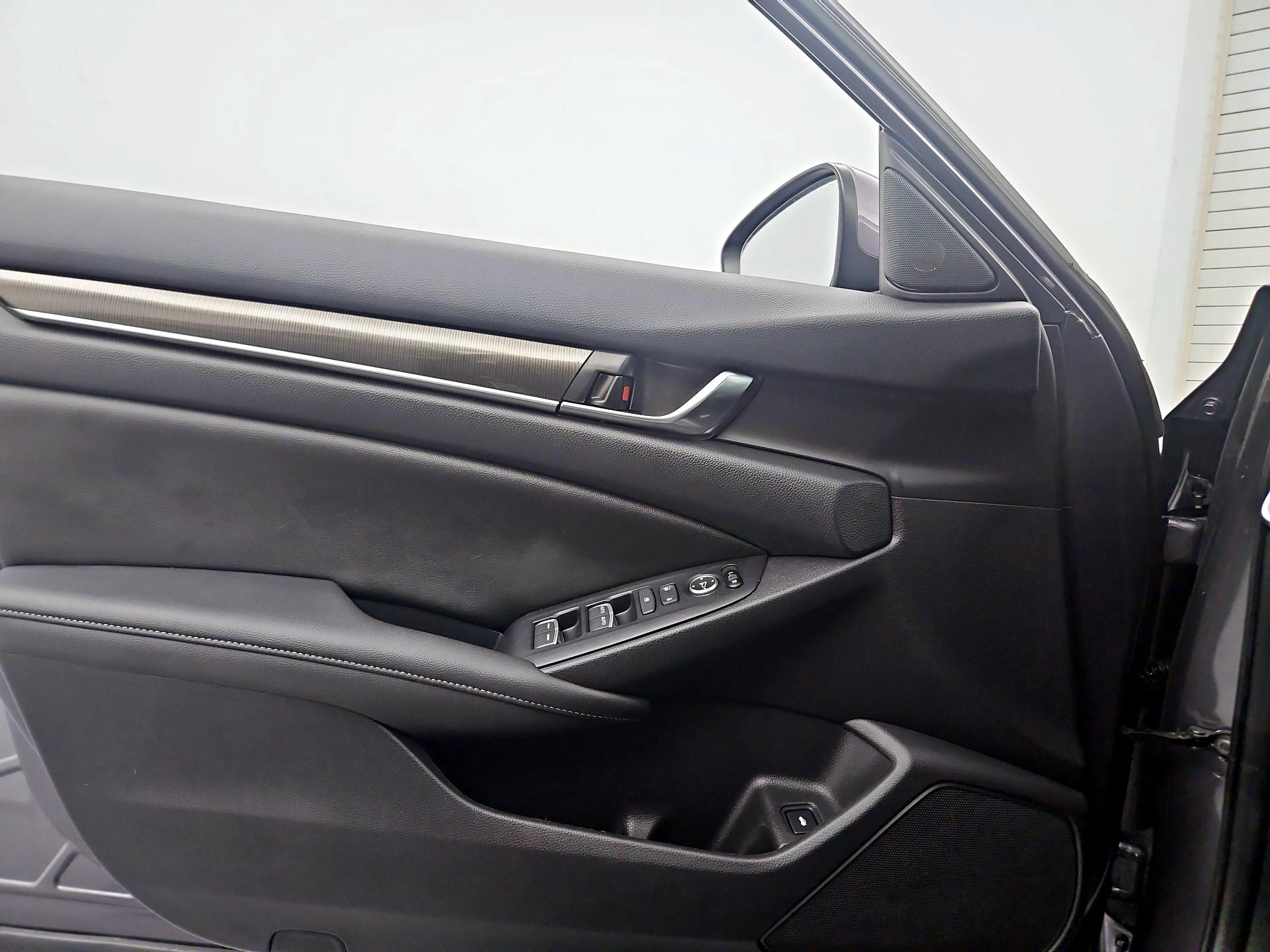 Thumbnail: 2020 Honda Accord - 12