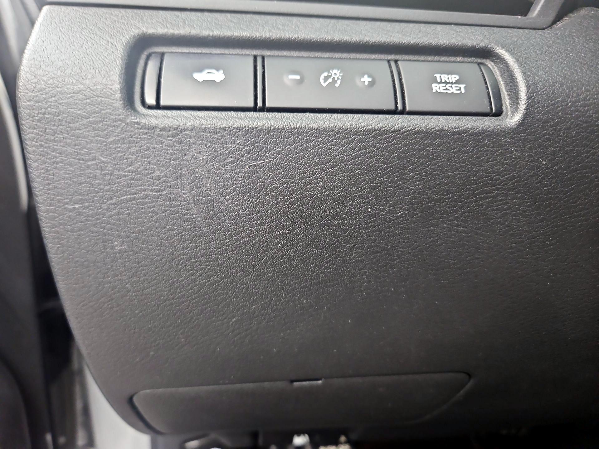 Thumbnail: 2019 Nissan Altima - 13