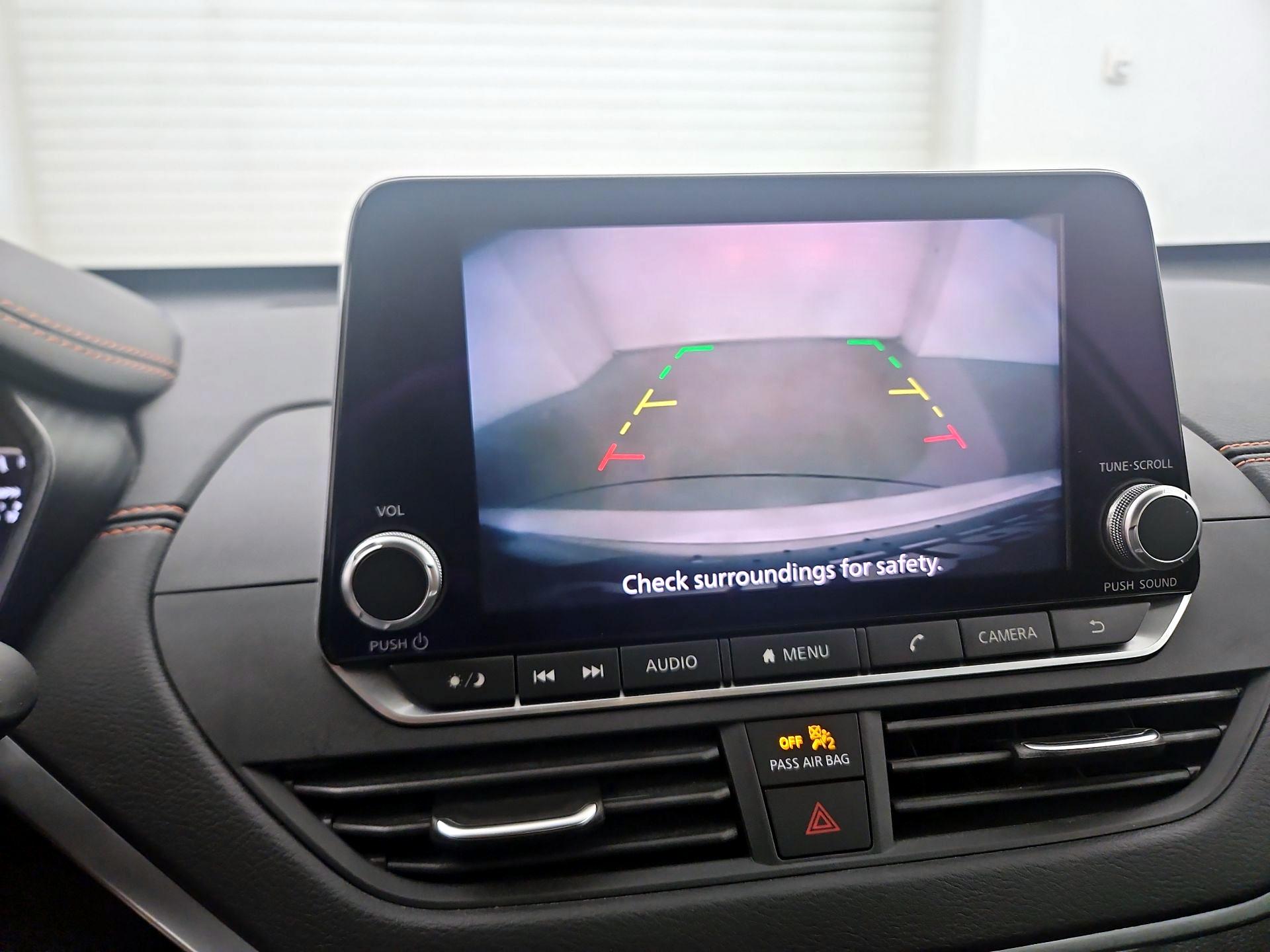 Thumbnail: 2019 Nissan Altima - 14