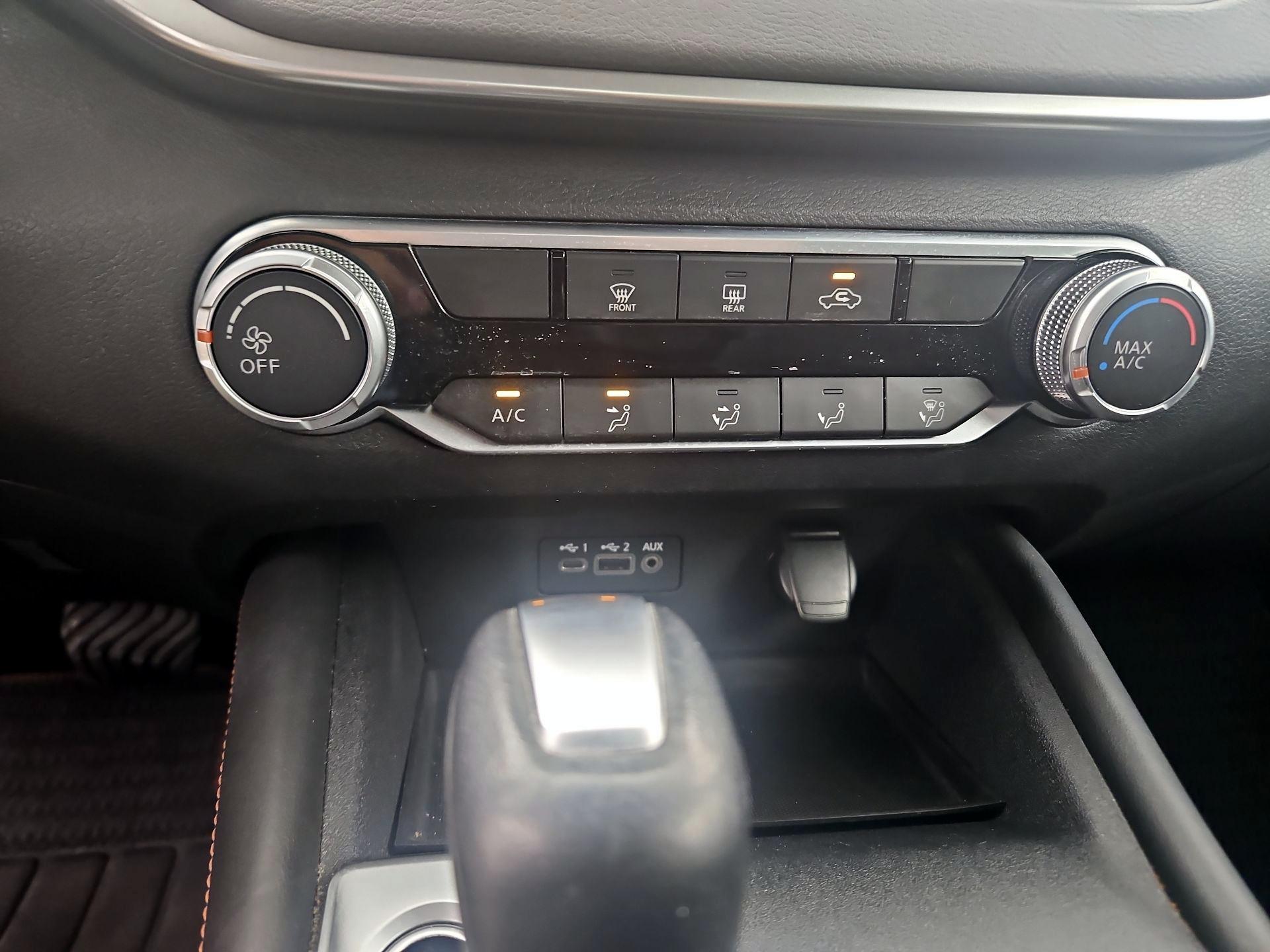 Thumbnail: 2019 Nissan Altima - 16