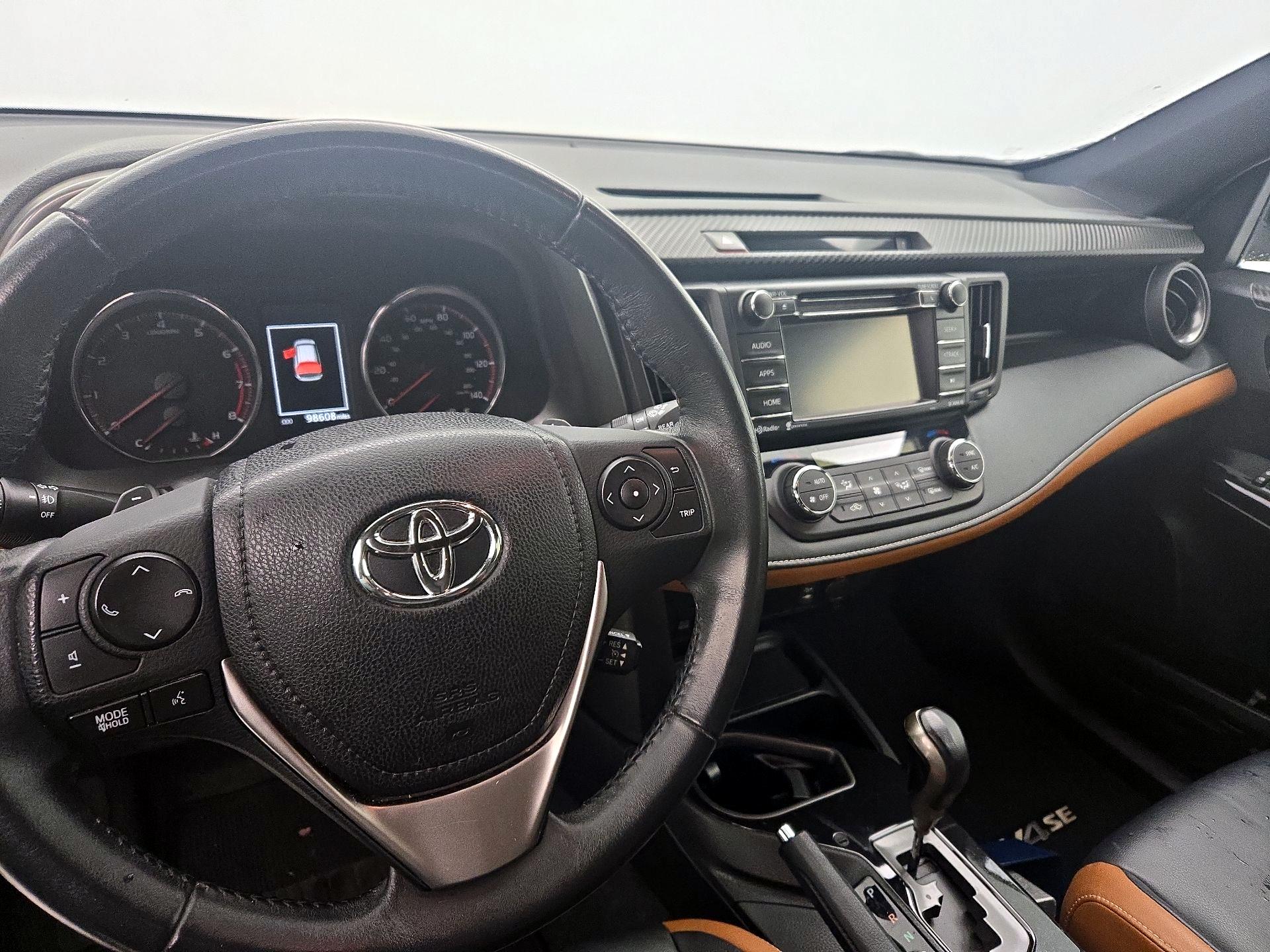 Thumbnail: 2016 Toyota RAV4 - 9