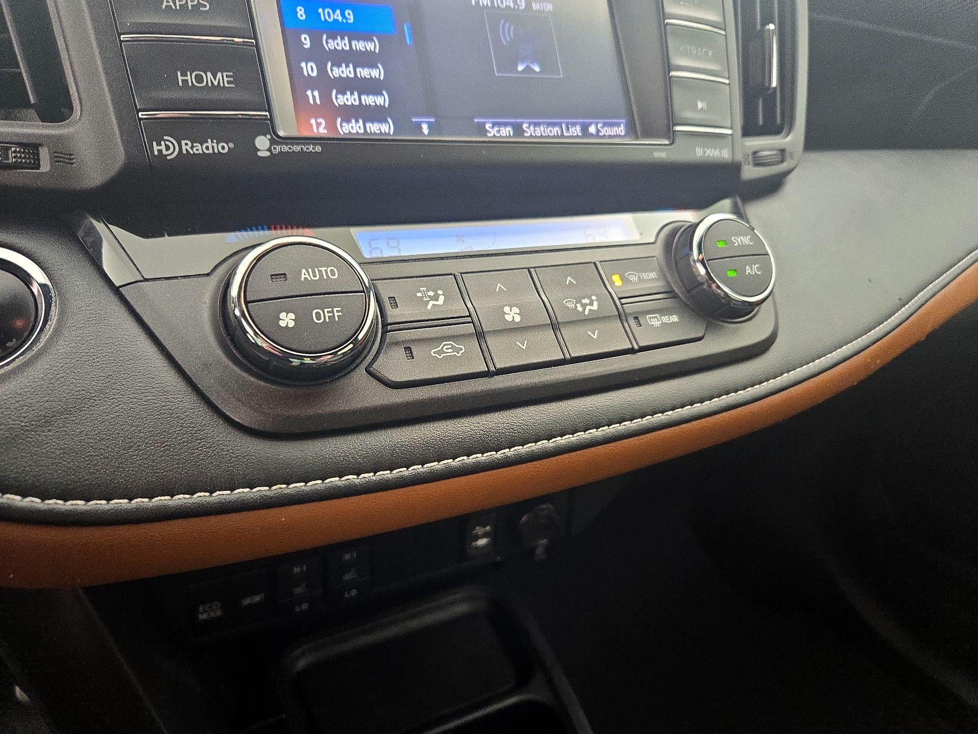 Thumbnail: 2016 Toyota RAV4 - 16