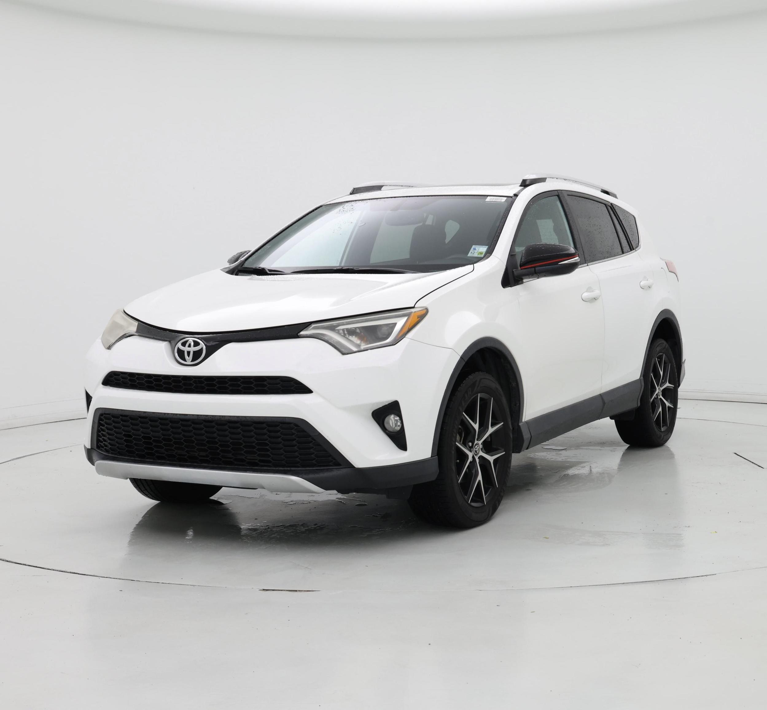 Thumbnail: 2016 Toyota RAV4 - 4