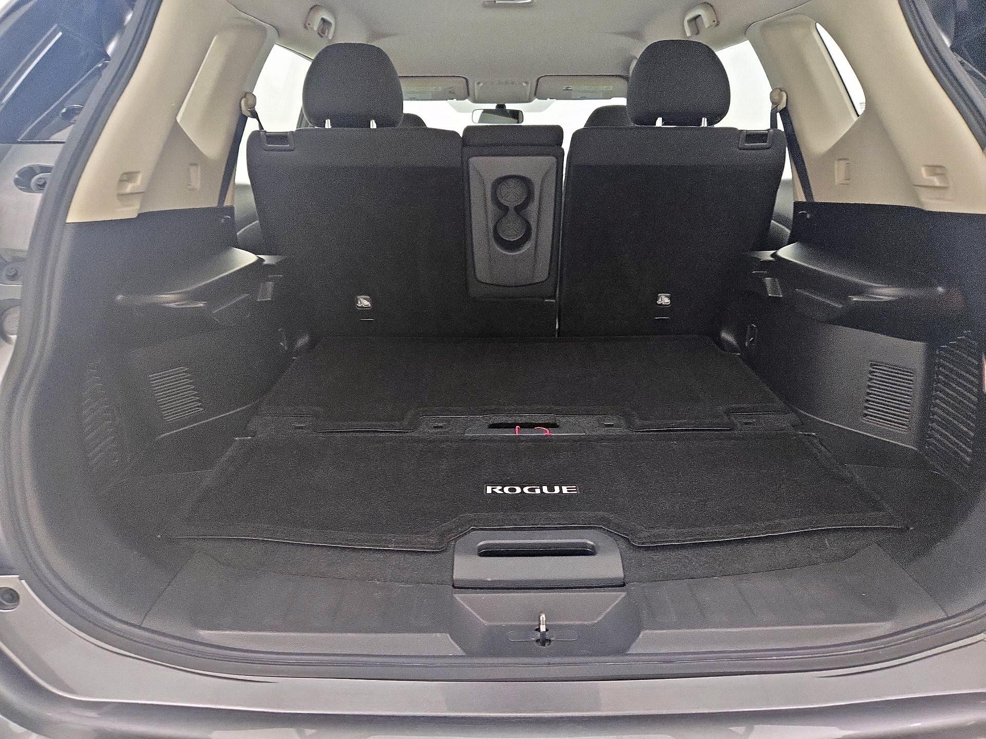 Thumbnail: 2016 Nissan Rogue - 20