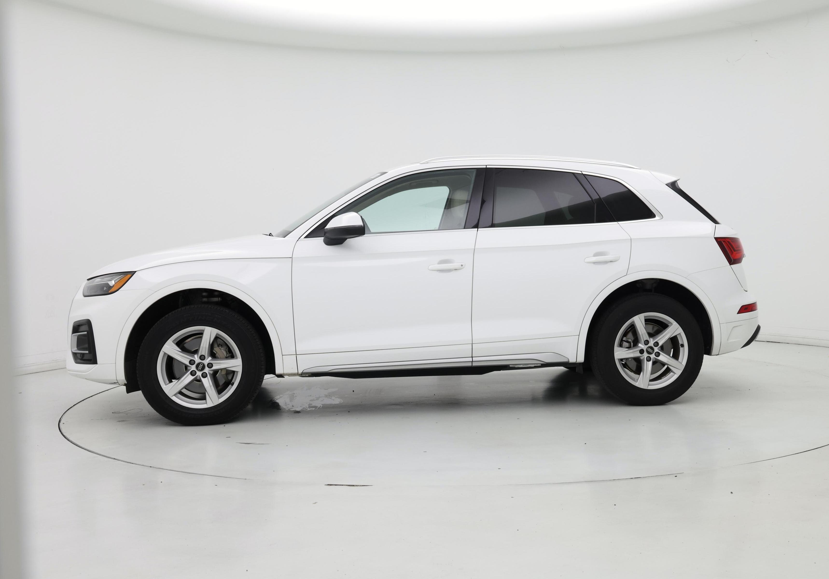 Thumbnail: 2022 Audi Q5 - 3