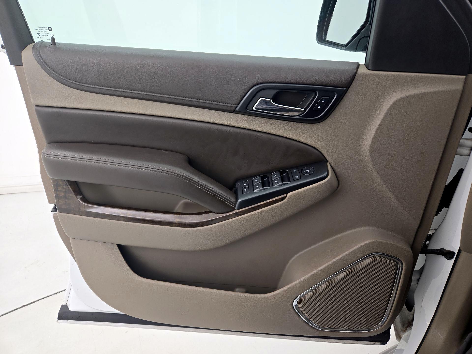 Thumbnail: 2015 Chevrolet Tahoe - 12