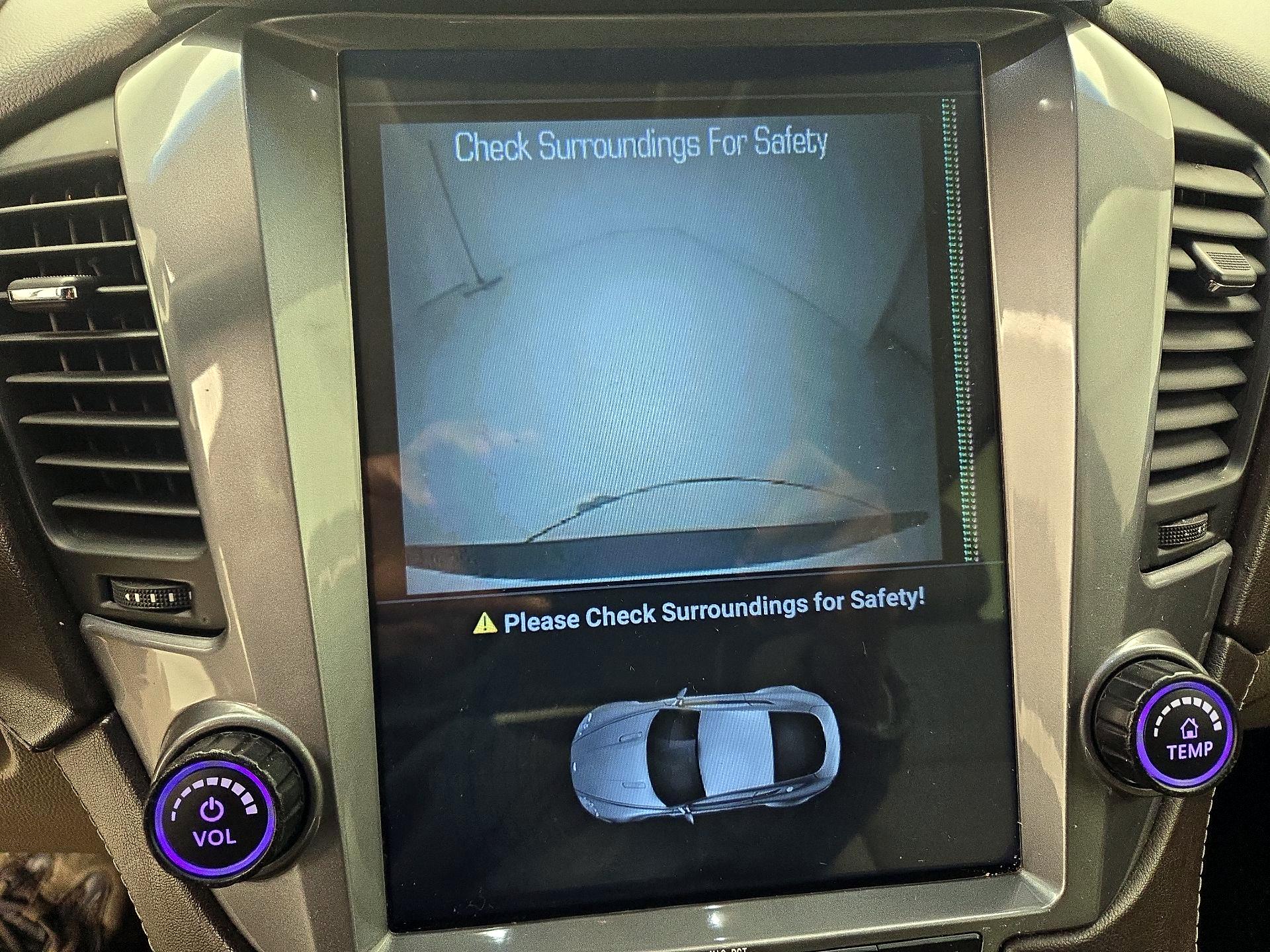 Thumbnail: 2015 Chevrolet Tahoe - 15