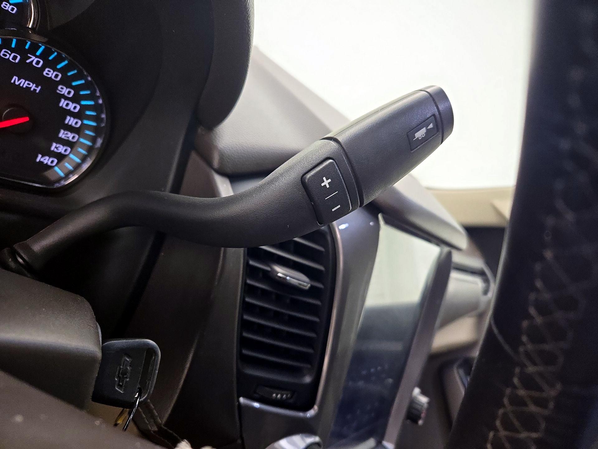 Thumbnail: 2015 Chevrolet Tahoe - 18