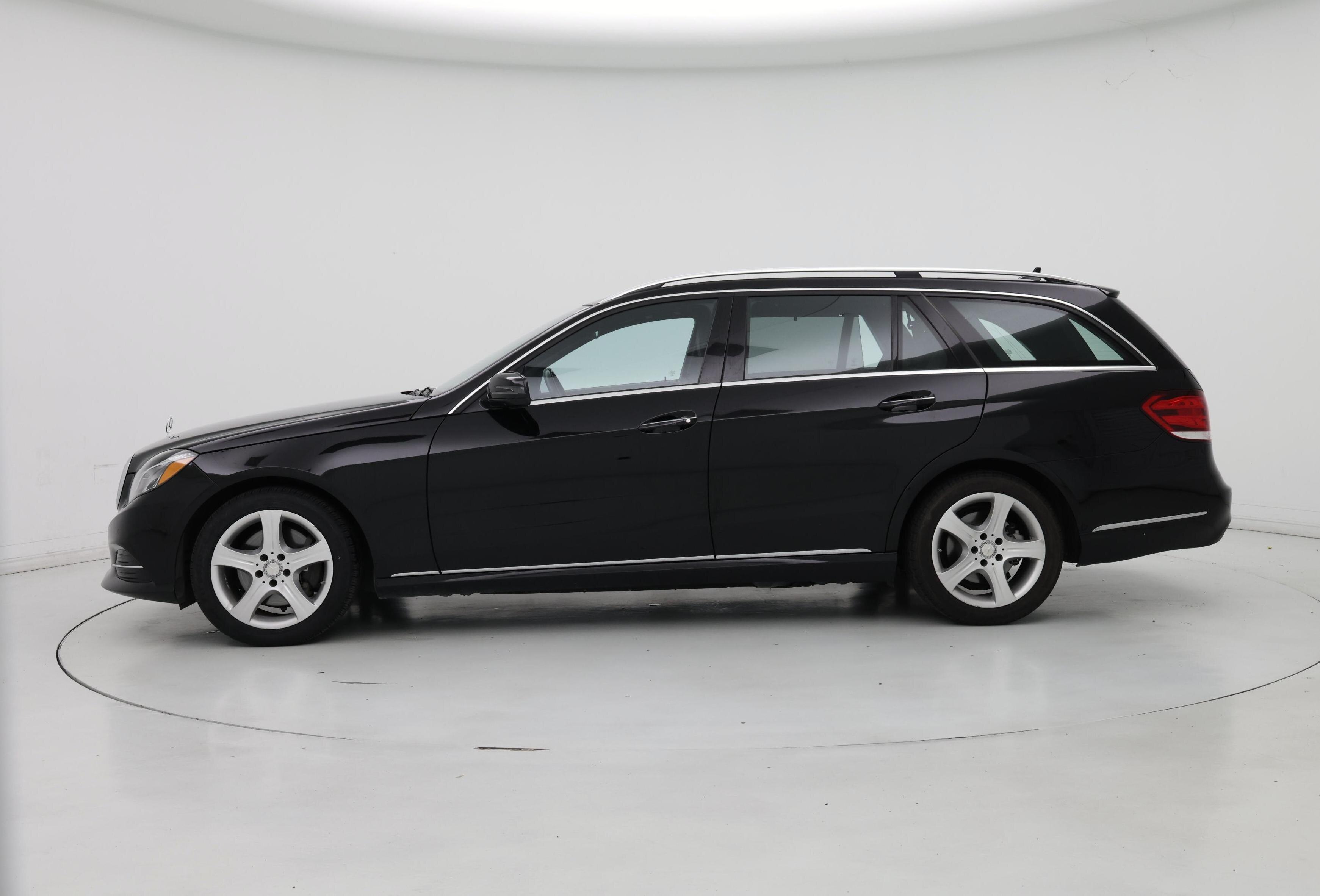 Thumbnail: 2016 Mercedes-Benz E-Class - 3