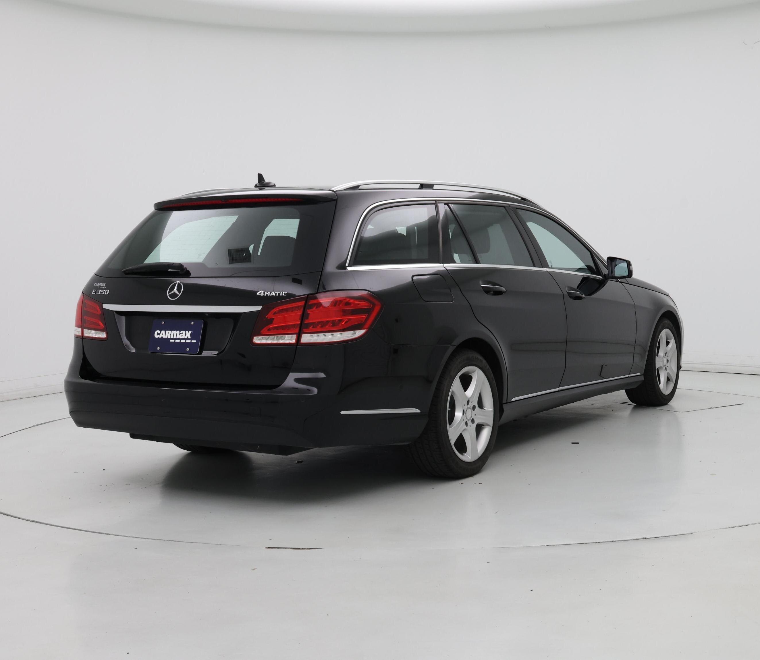 Thumbnail: 2016 Mercedes-Benz E-Class - 8