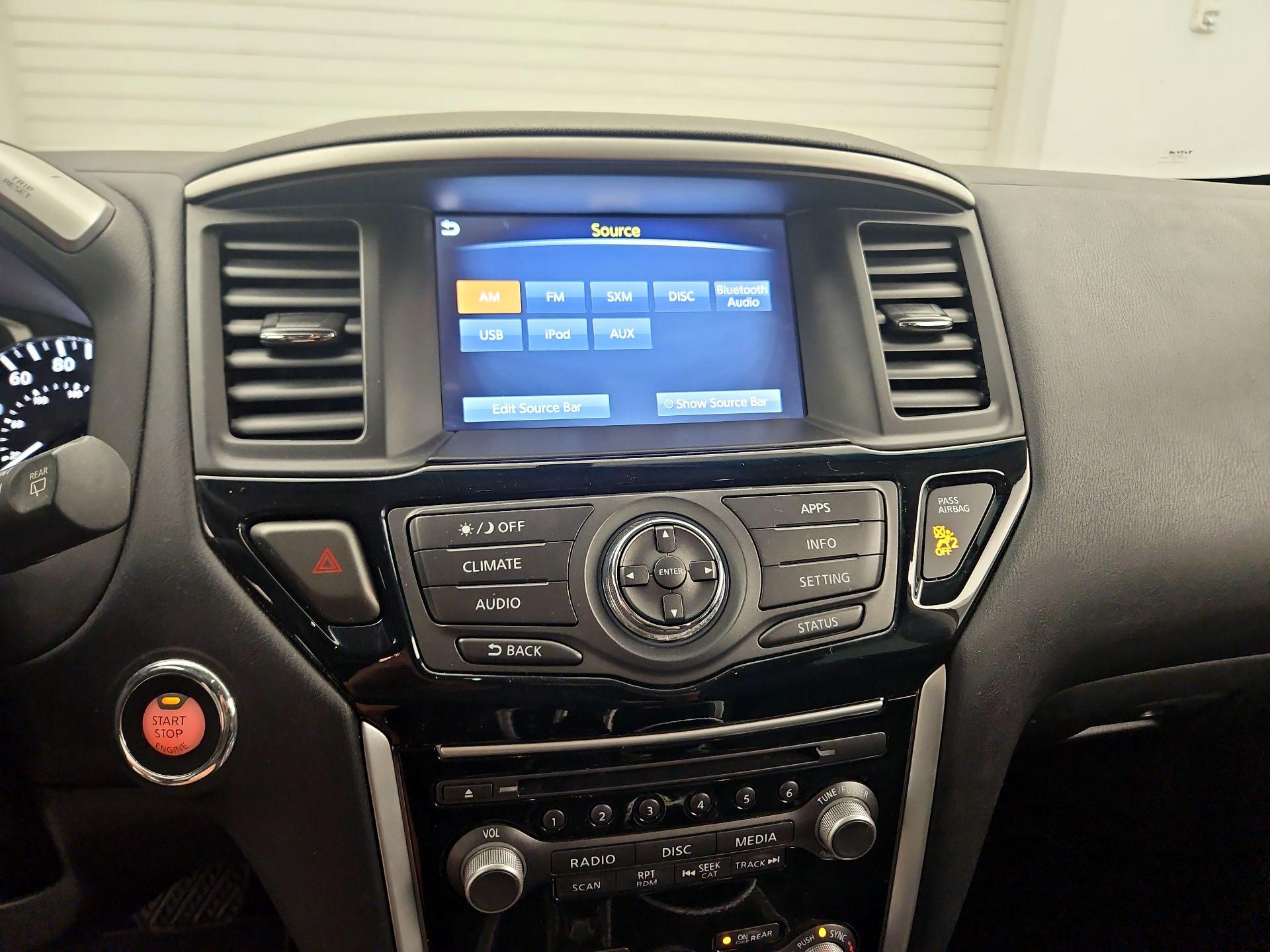 Thumbnail: 2019 Nissan Pathfinder - 15