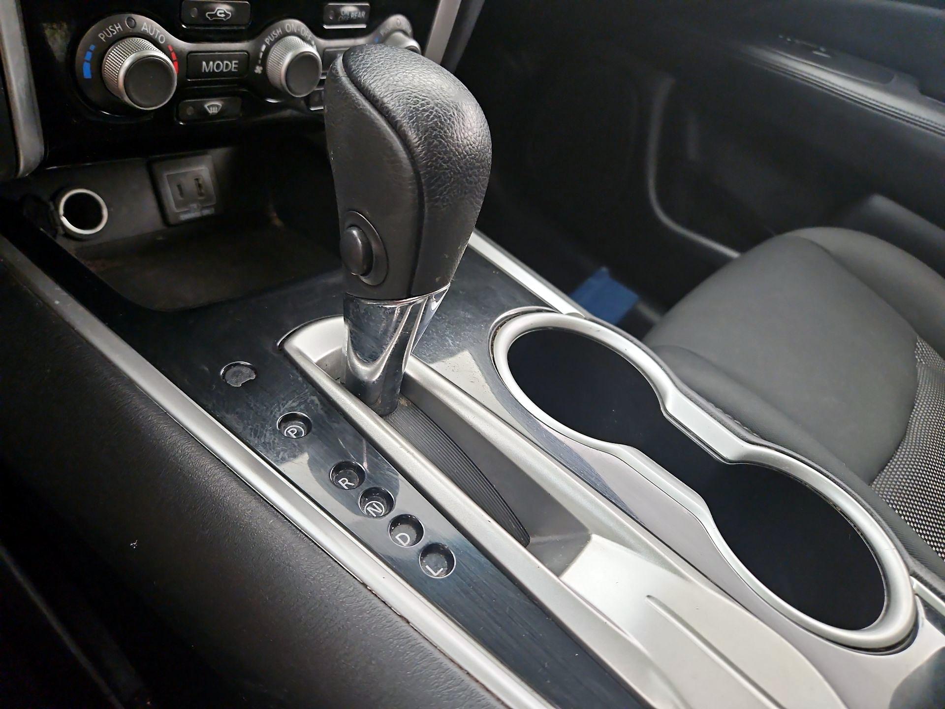 Thumbnail: 2019 Nissan Pathfinder - 17