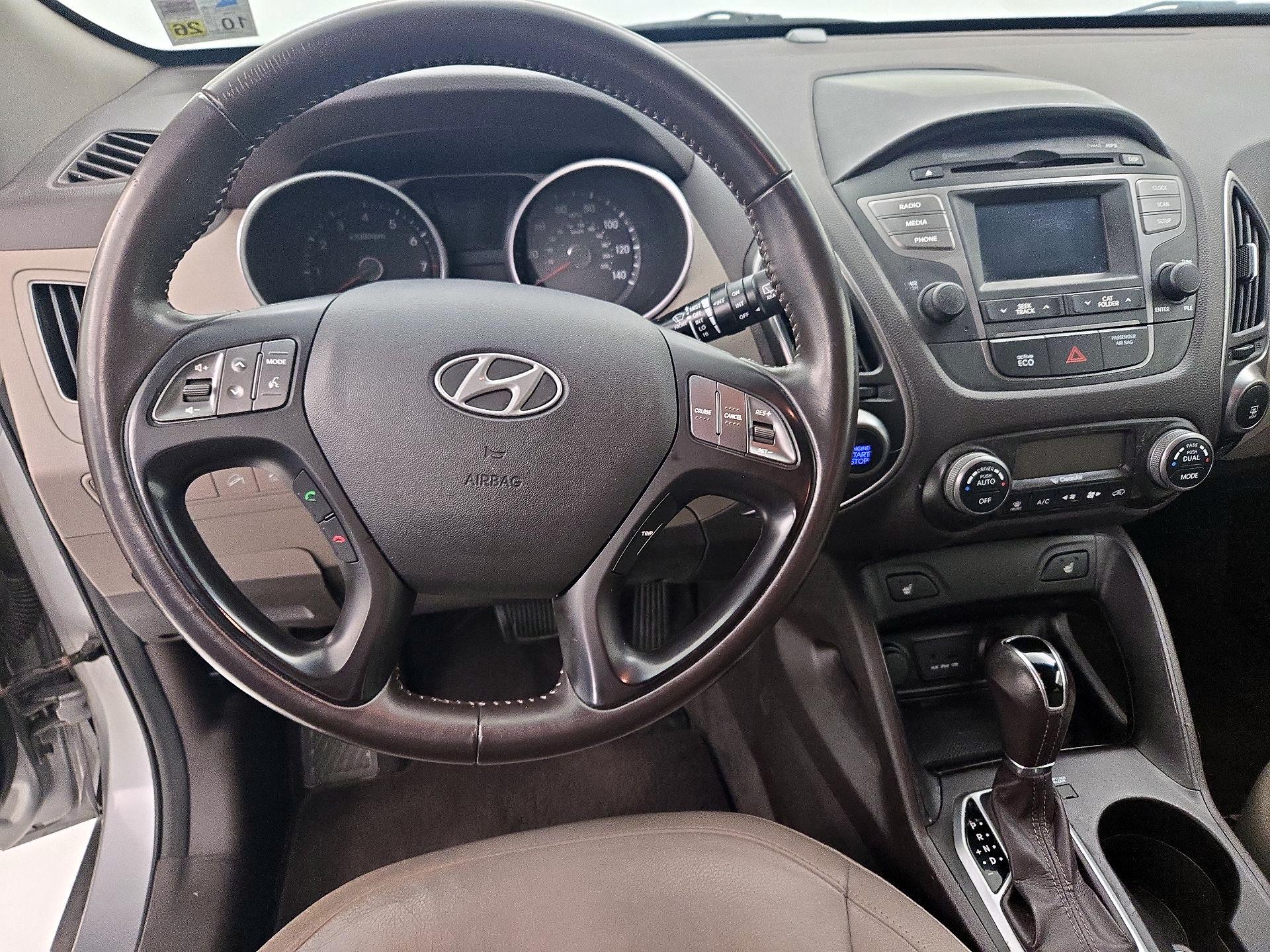 Thumbnail: 2014 Hyundai Tucson - 10