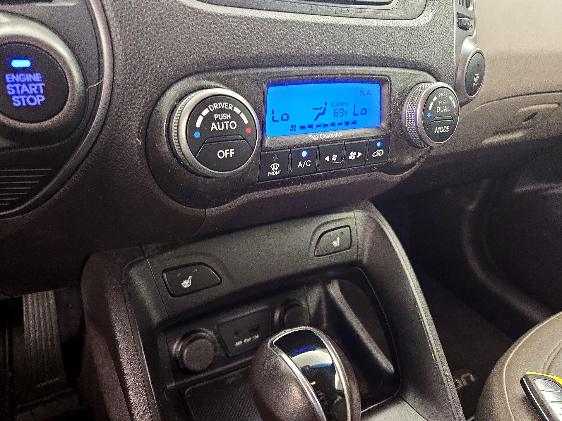 Thumbnail: 2014 Hyundai Tucson - 16